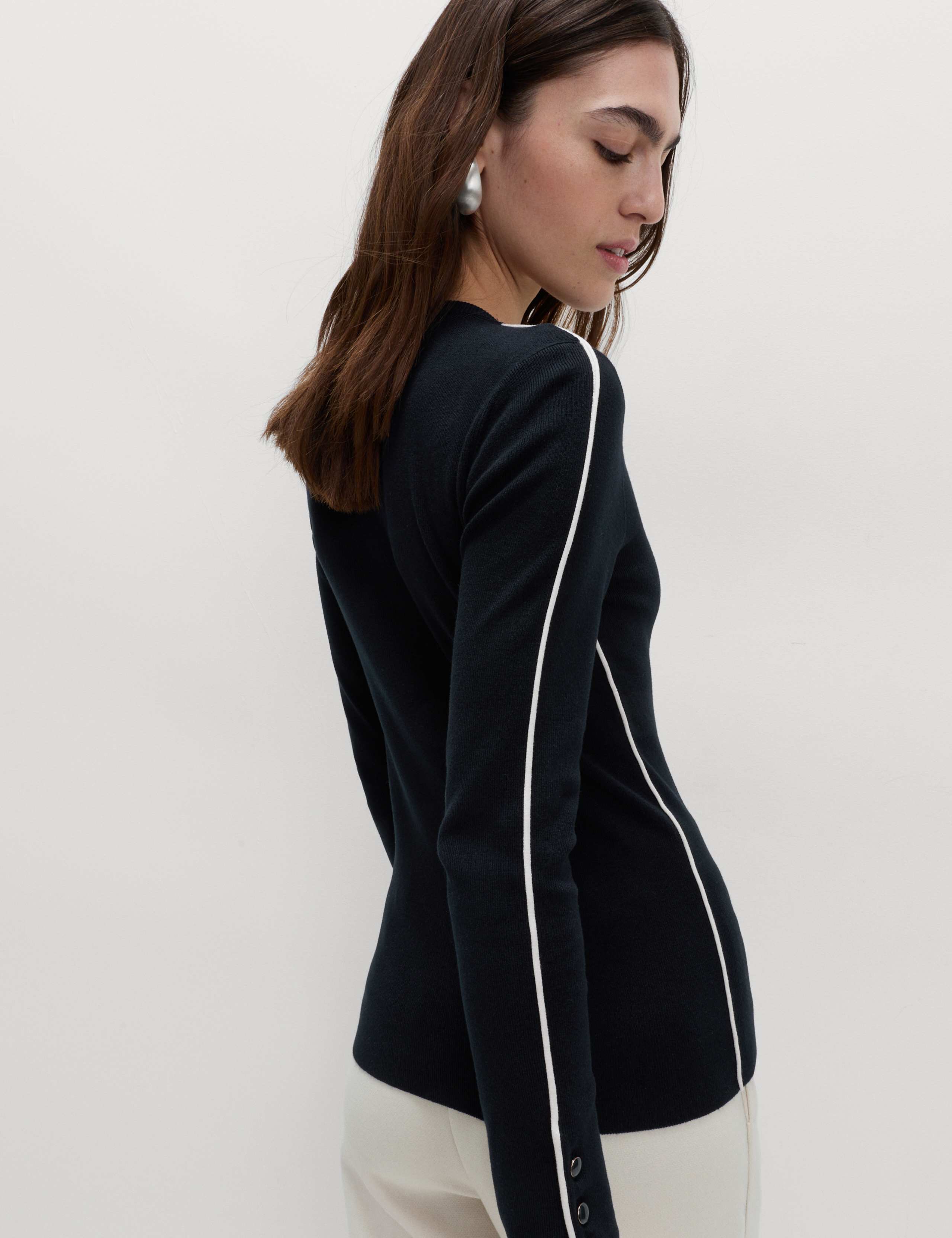 Ribbed Crew Neck Tipped Detail Jumper 6 of 6