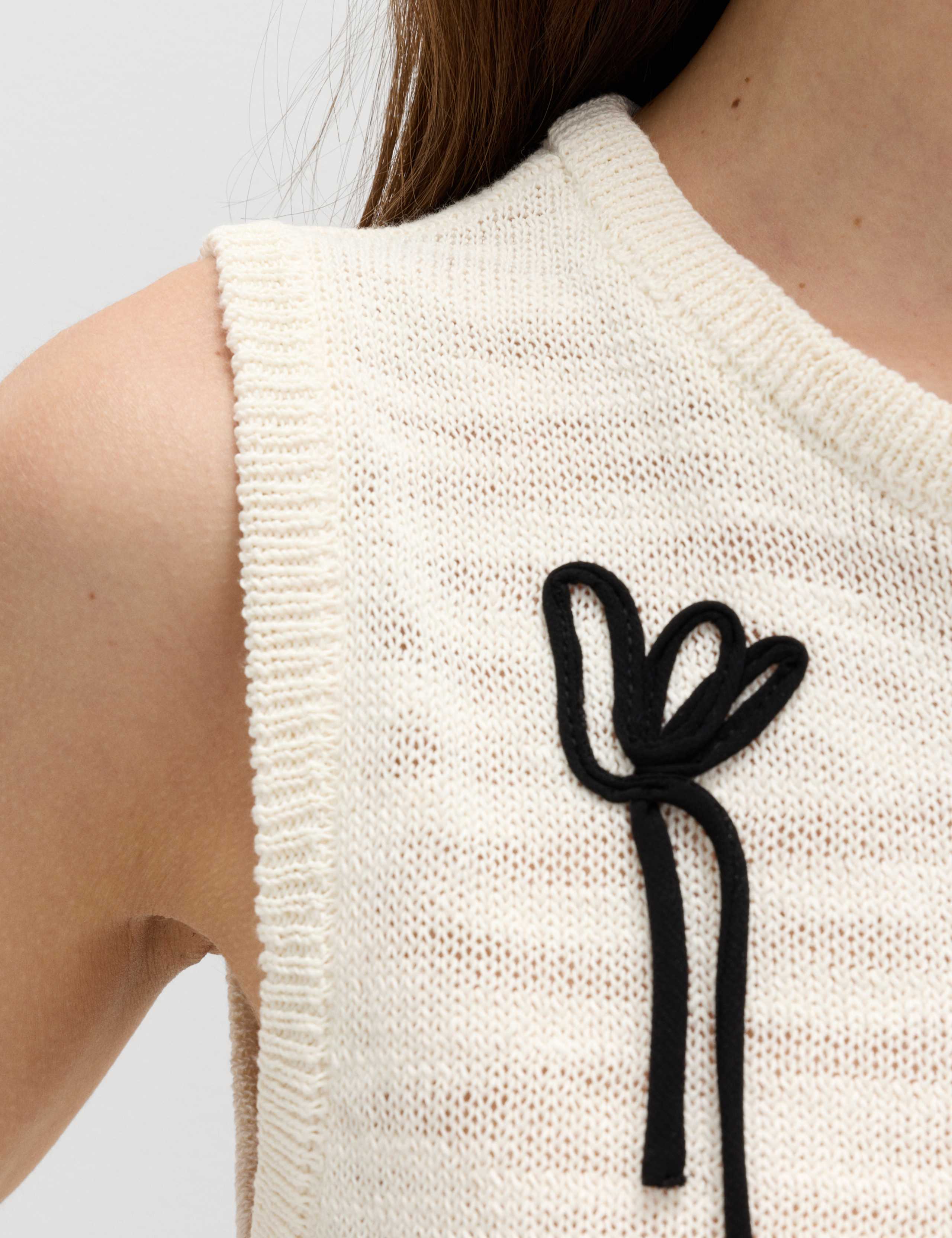 Cotton Rich Floral Cornelli Knitted Vest 4 of 7