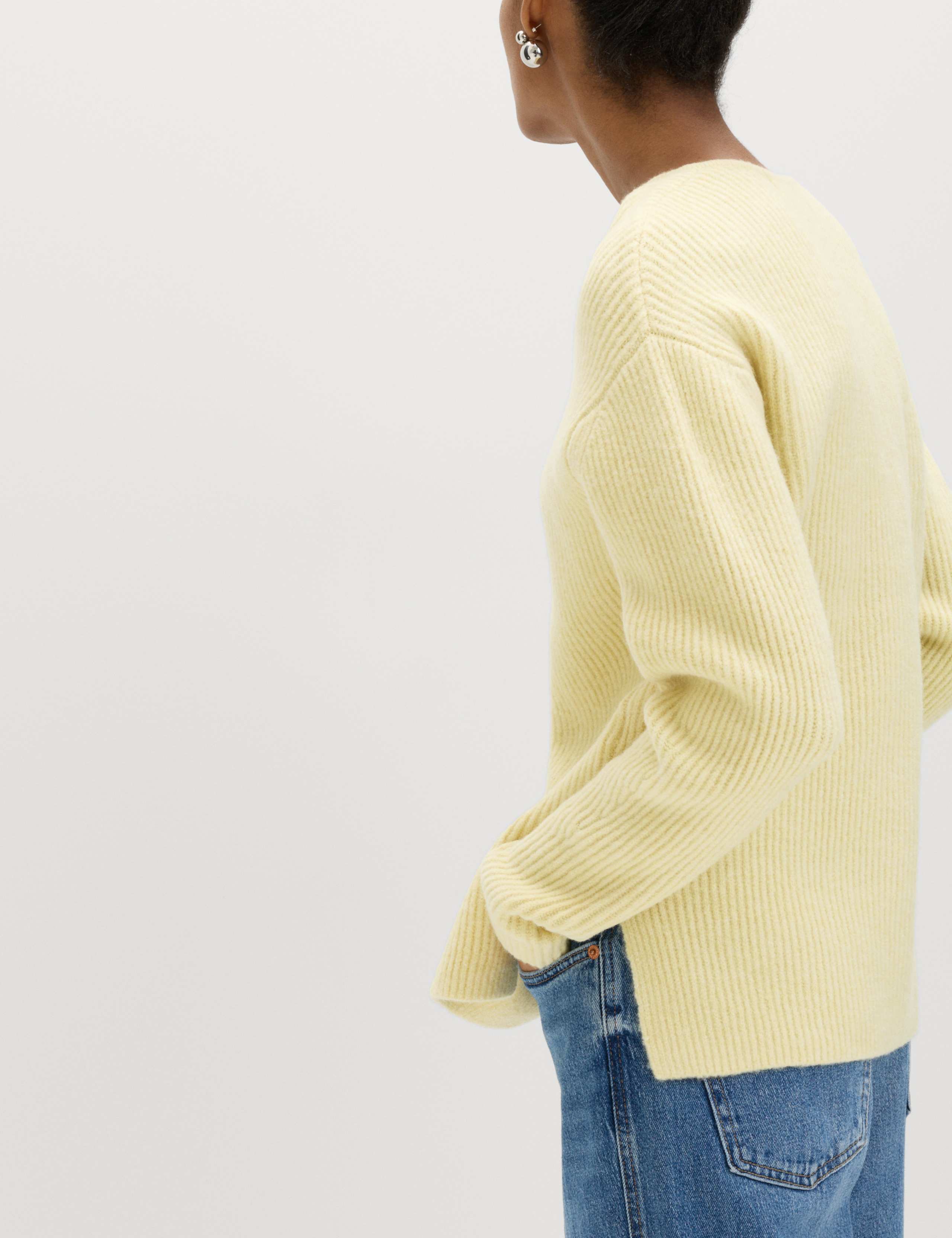 V-Neck Ribbed Jumper With Wool 4 of 6