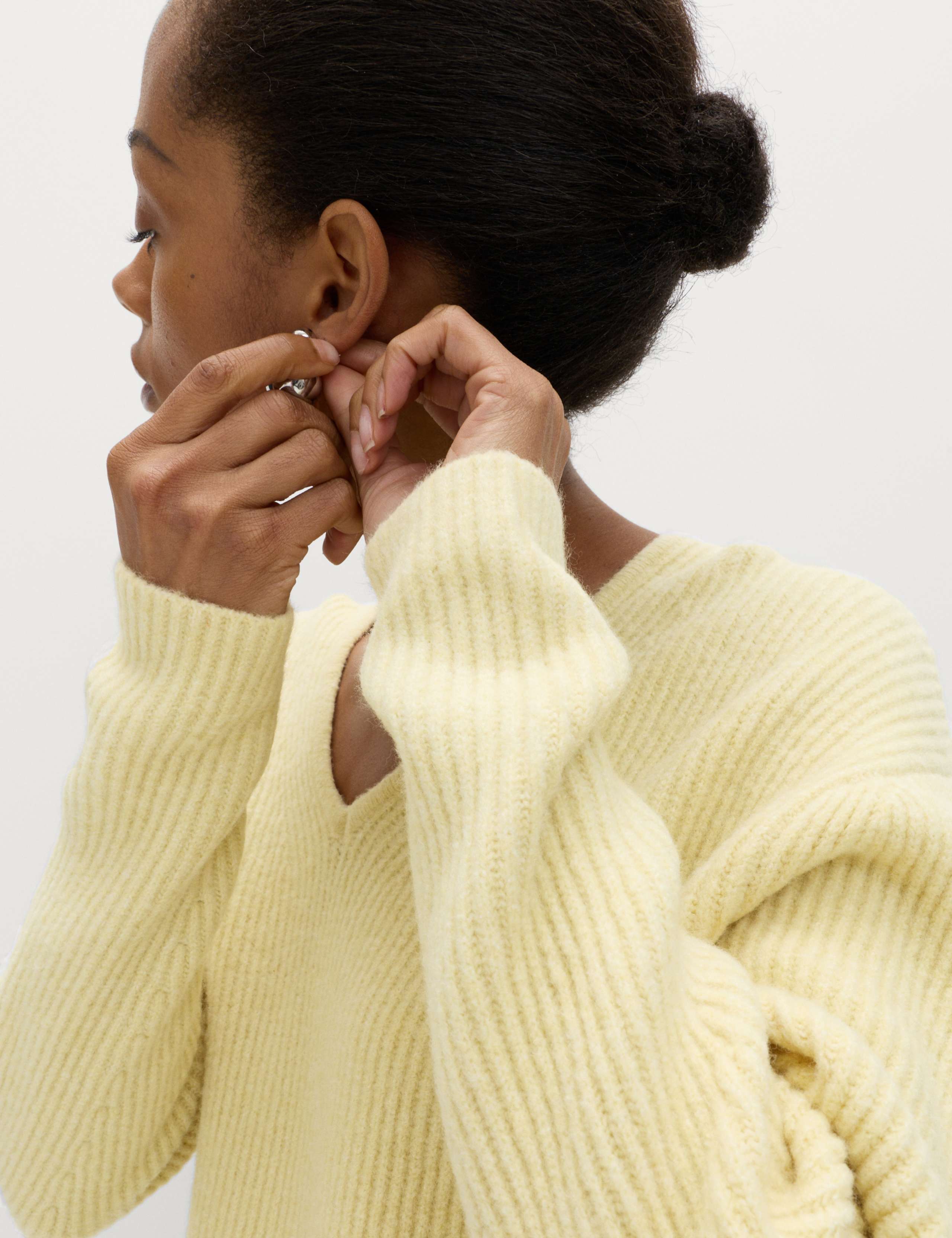 V-Neck Ribbed Jumper With Wool 5 of 6