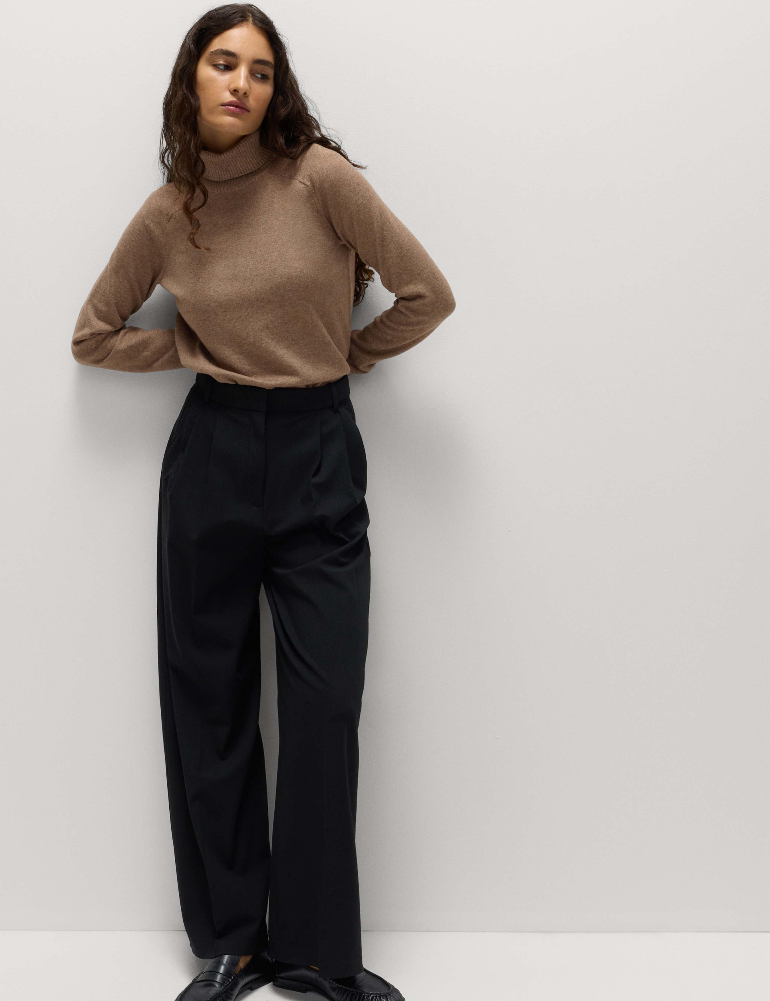 Air-Yarn Roll Neck Jumper 5 of 7