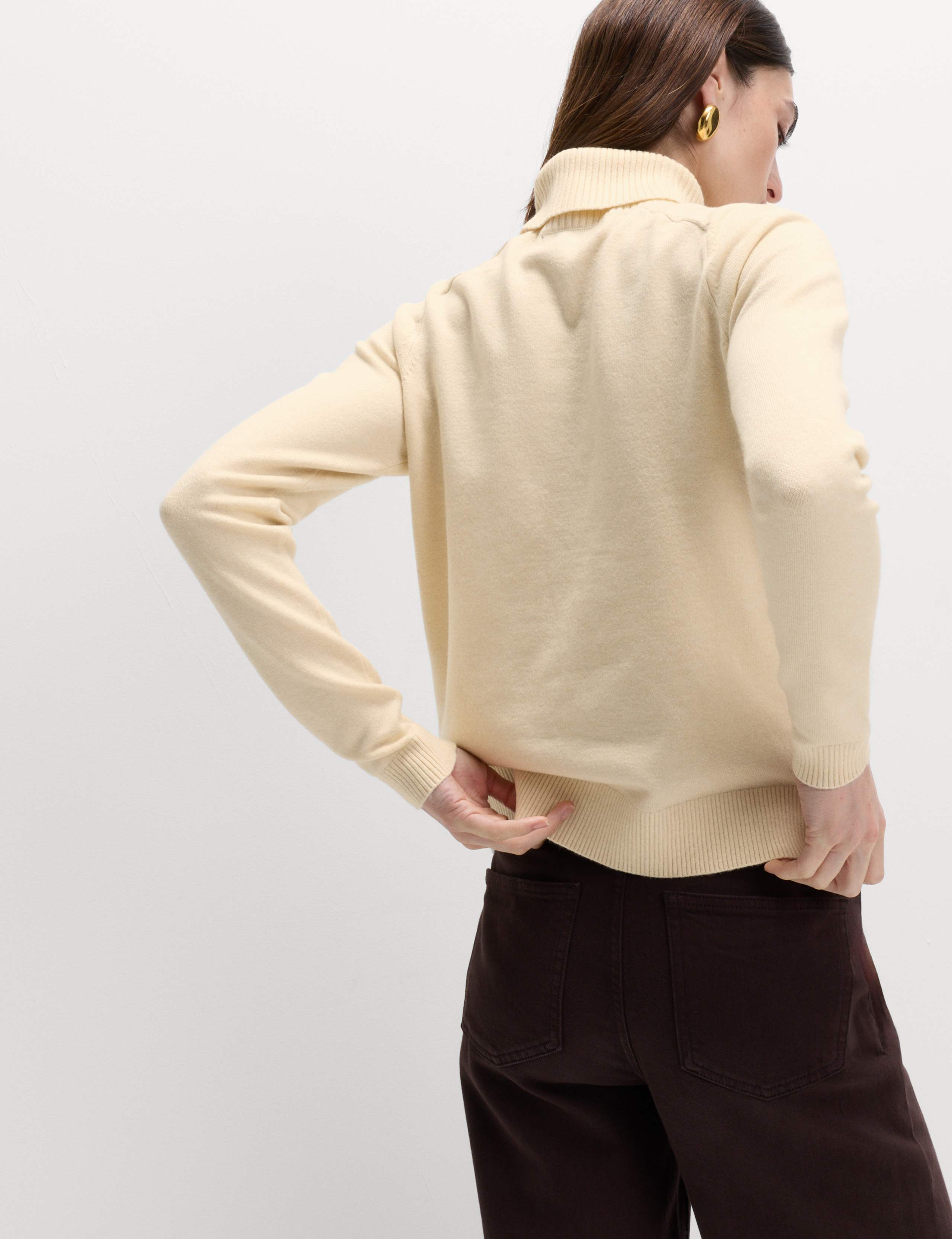 Air-Yarn Roll Neck Jumper 4 of 5