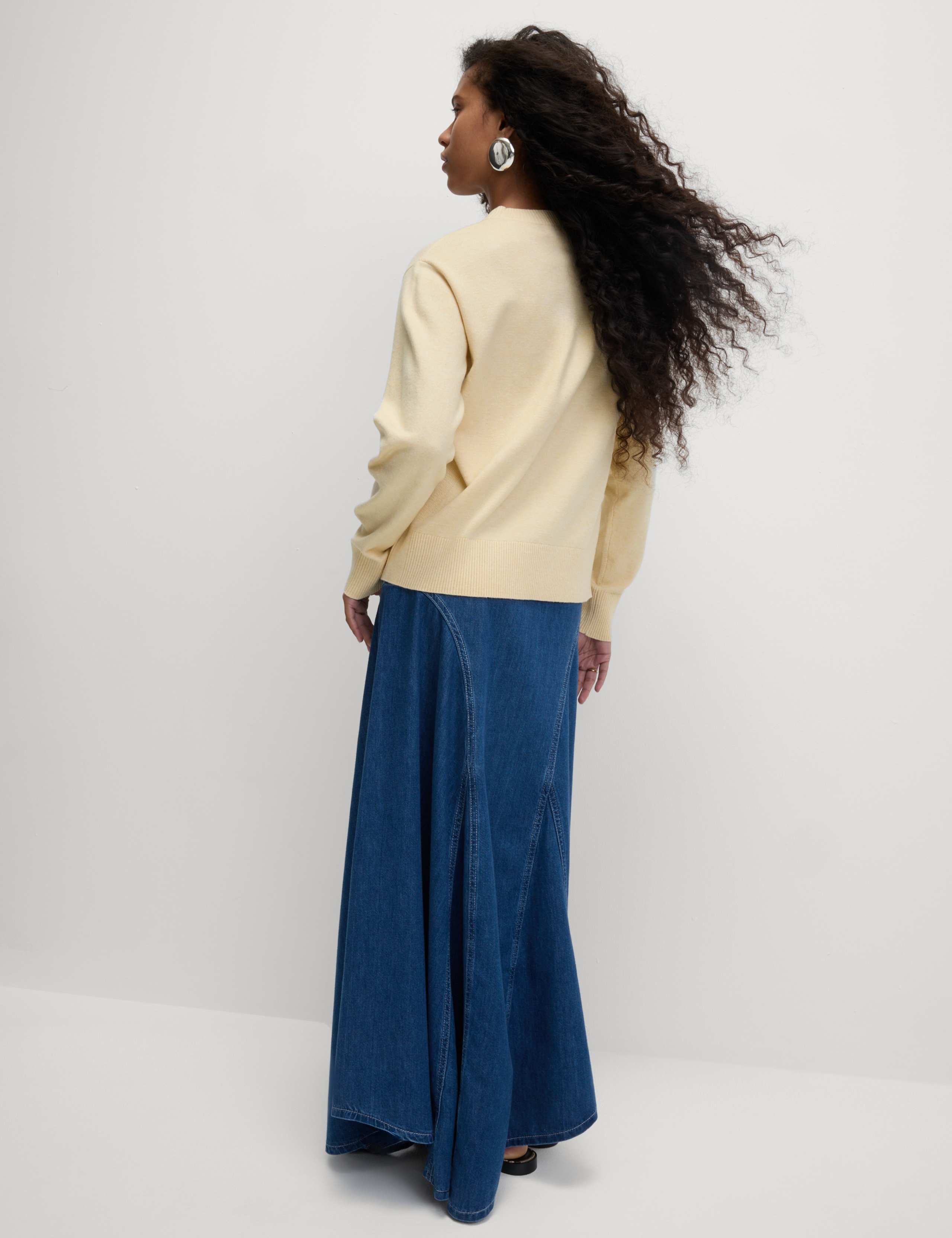 Air-Yarn Crew Neck Jumper 4 of 7