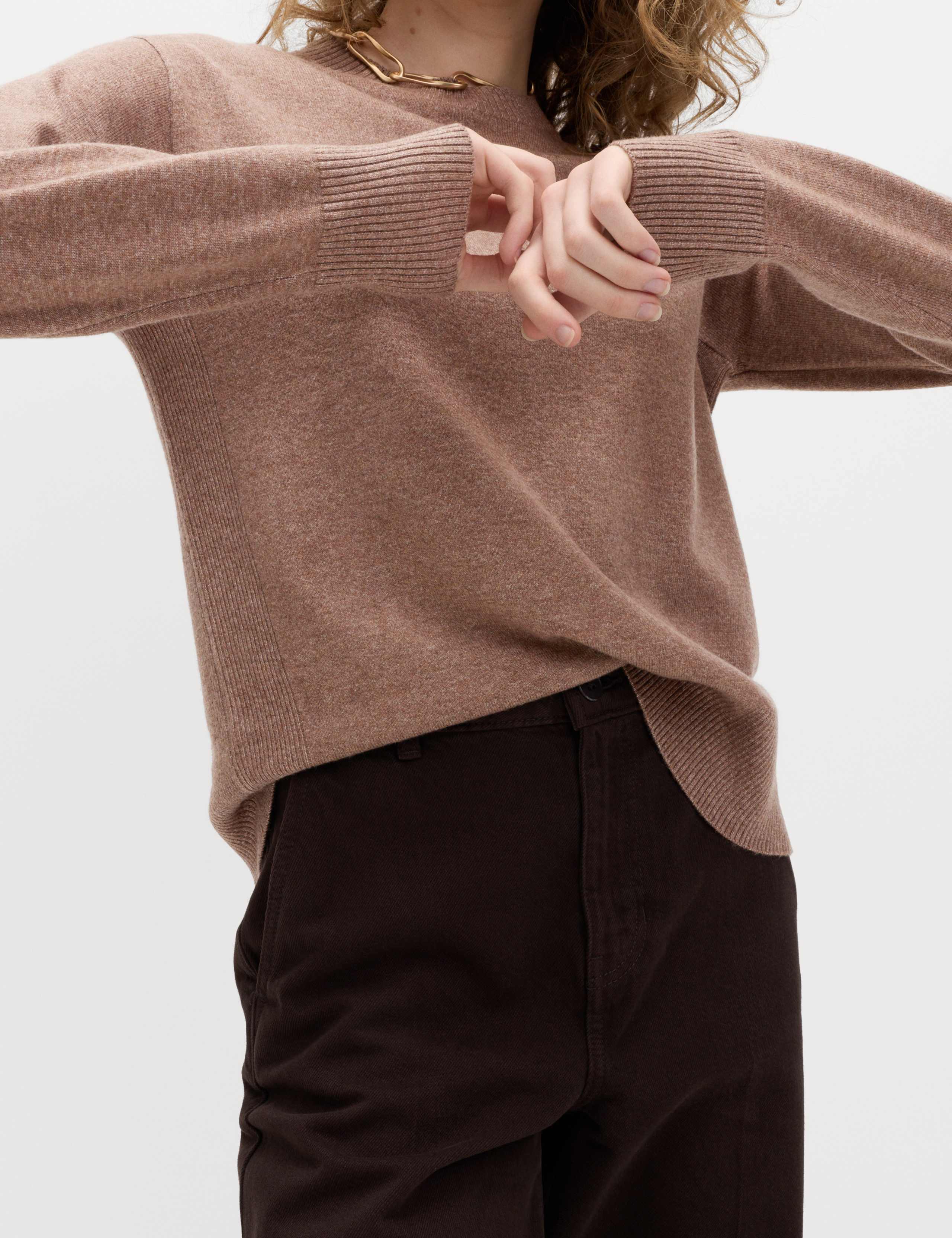 Air-Yarn Crew Neck Jumper 4 of 7