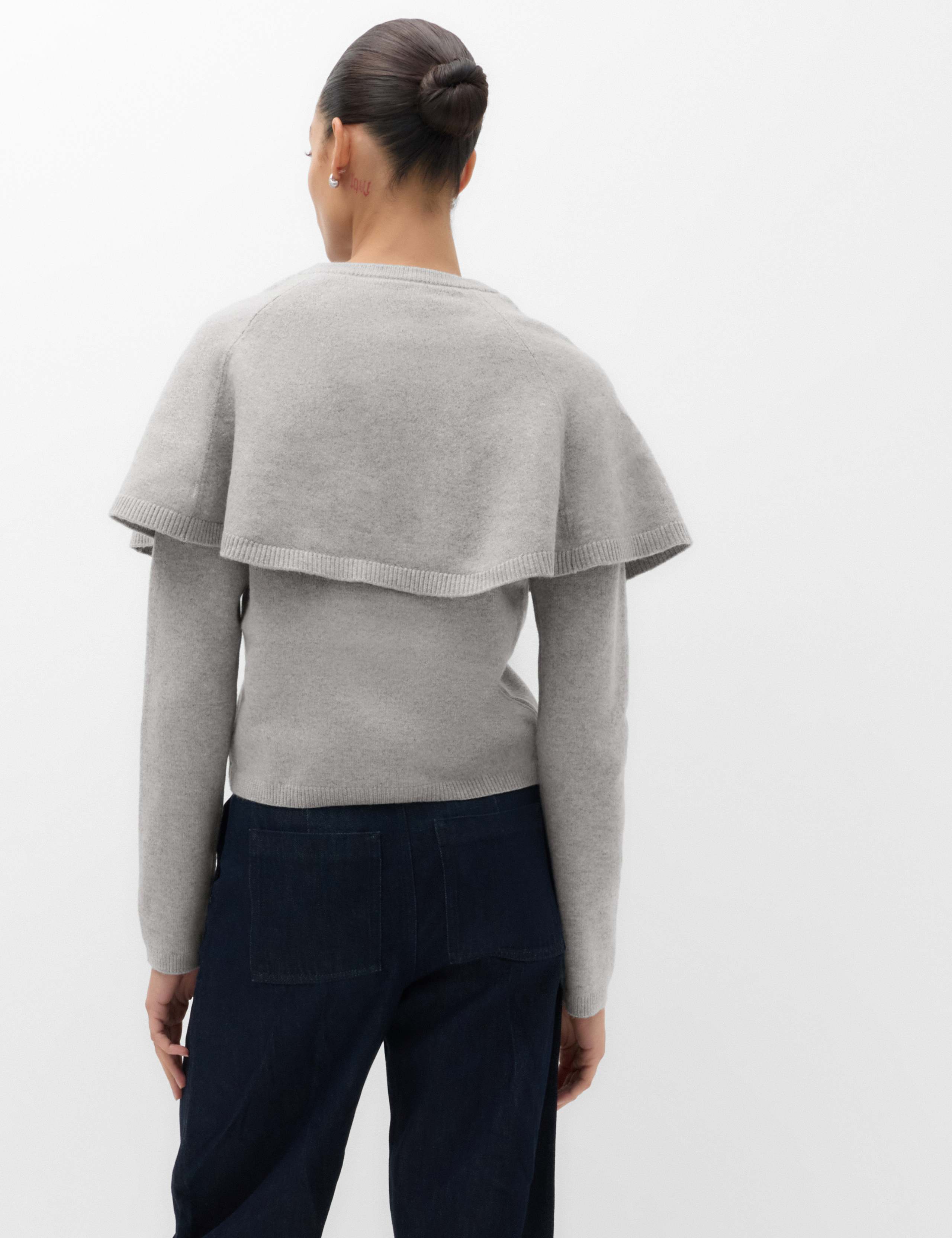 Air-Yarn Crew Neck Cape Slim Fit Cardigan 3 of 5