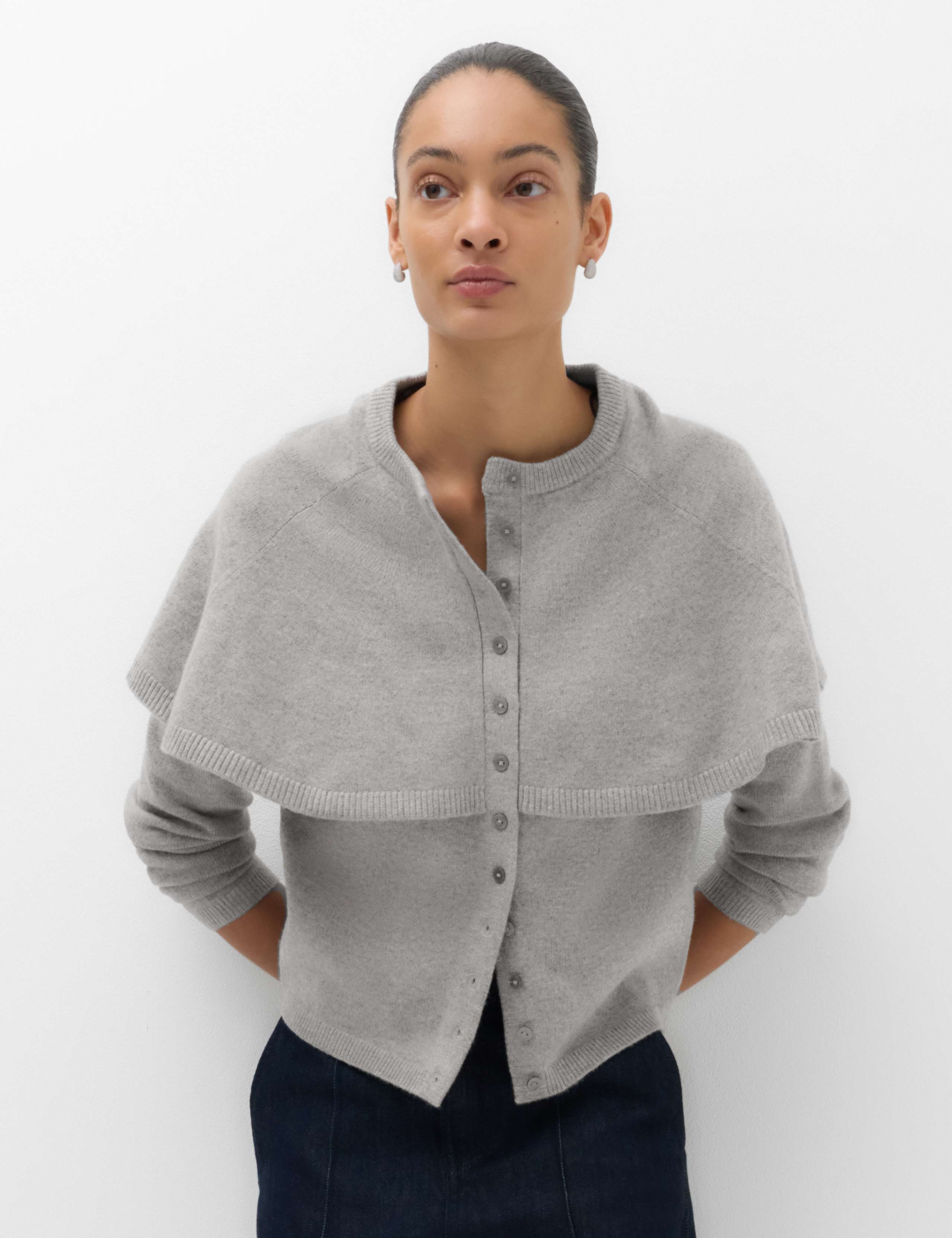 Air-Yarn Crew Neck Cape Slim Fit Cardigan 4 of 5