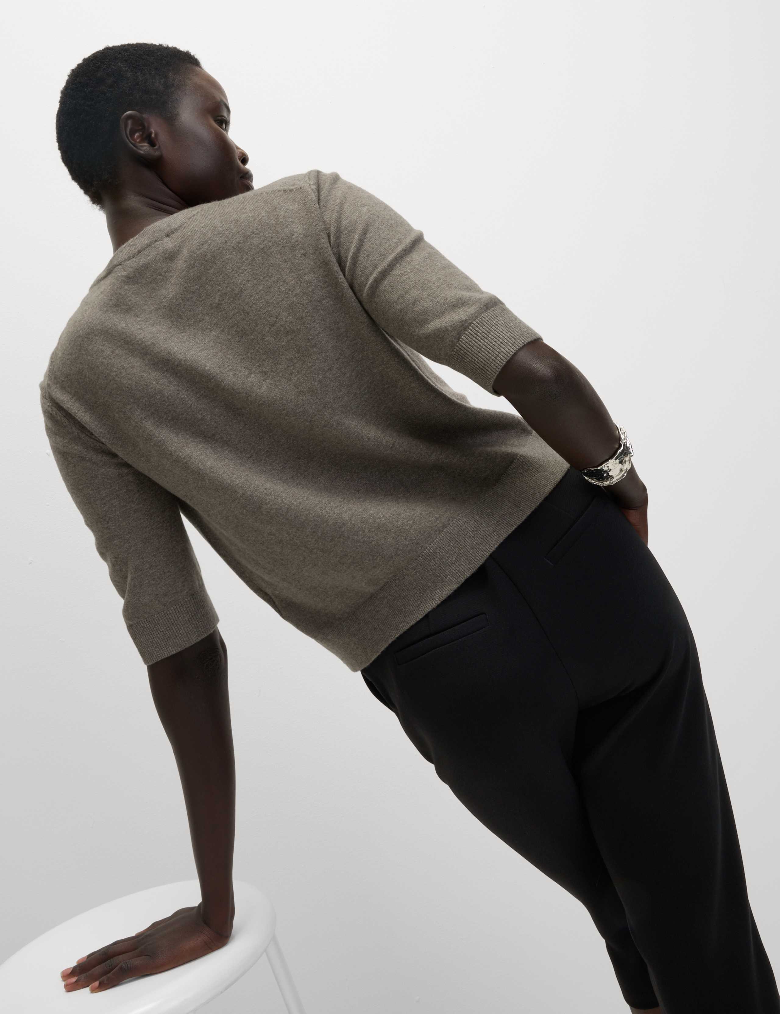 Air-Yarn Button Front Short Sleeve Cropped Cardigan 4 of 8