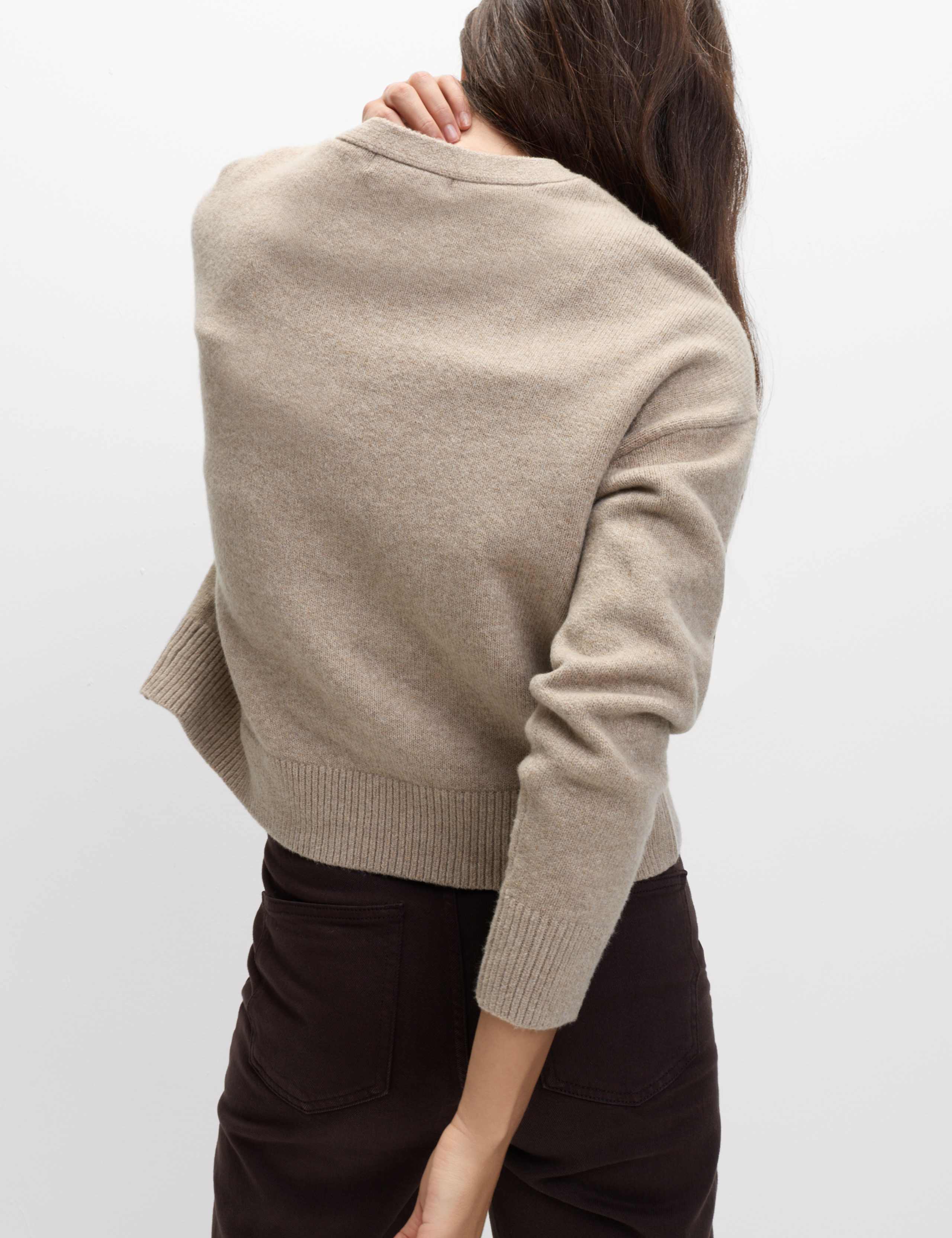 V-Neck Button Front Relaxed Cardigan 5 of 8
