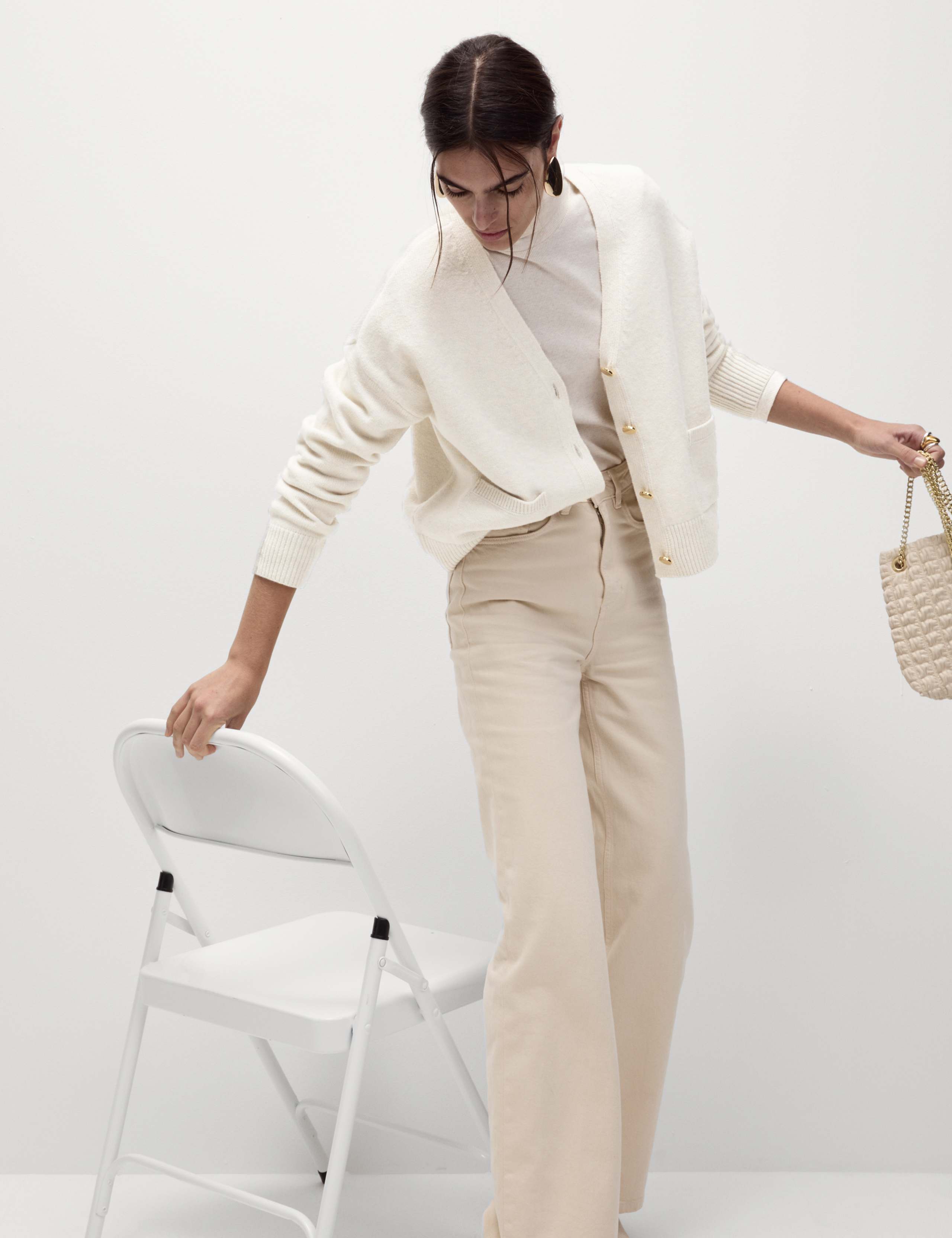 V-Neck Button Front Relaxed Cardigan 1 of 6