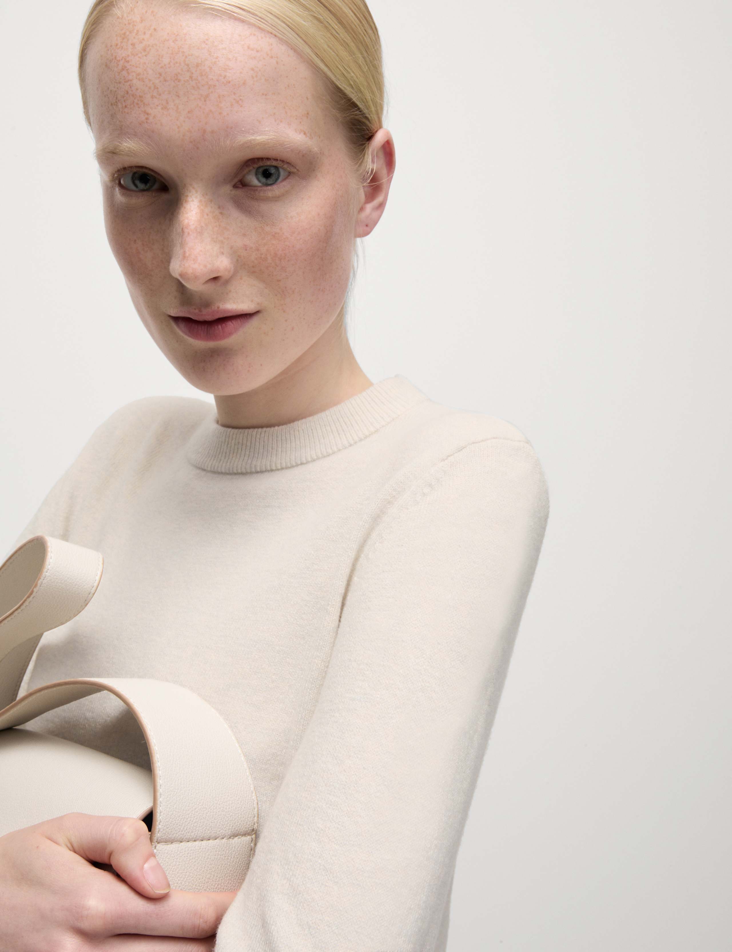 Air-Yarn Crew Neck Jumper 4 of 6