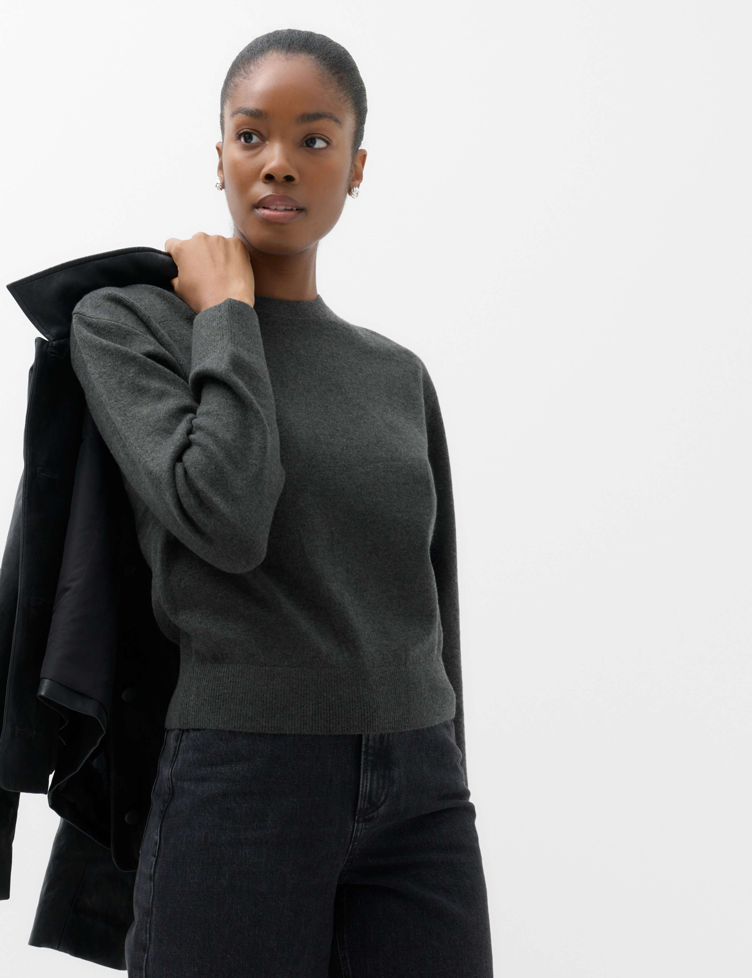 Shoulder Detail Relaxed Jumper 5 of 6
