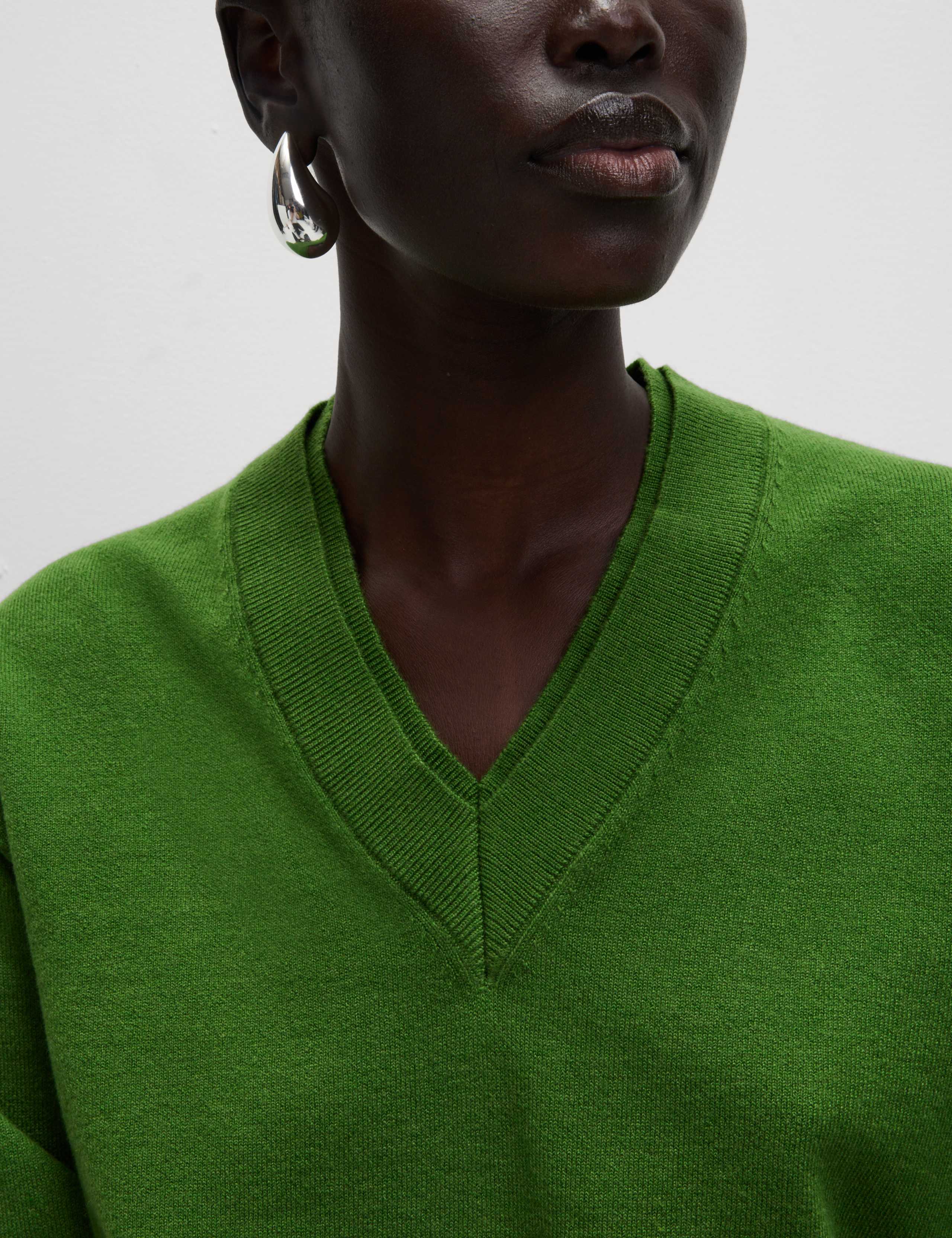 Air-Yarn V-Neck Jumper 3 of 7