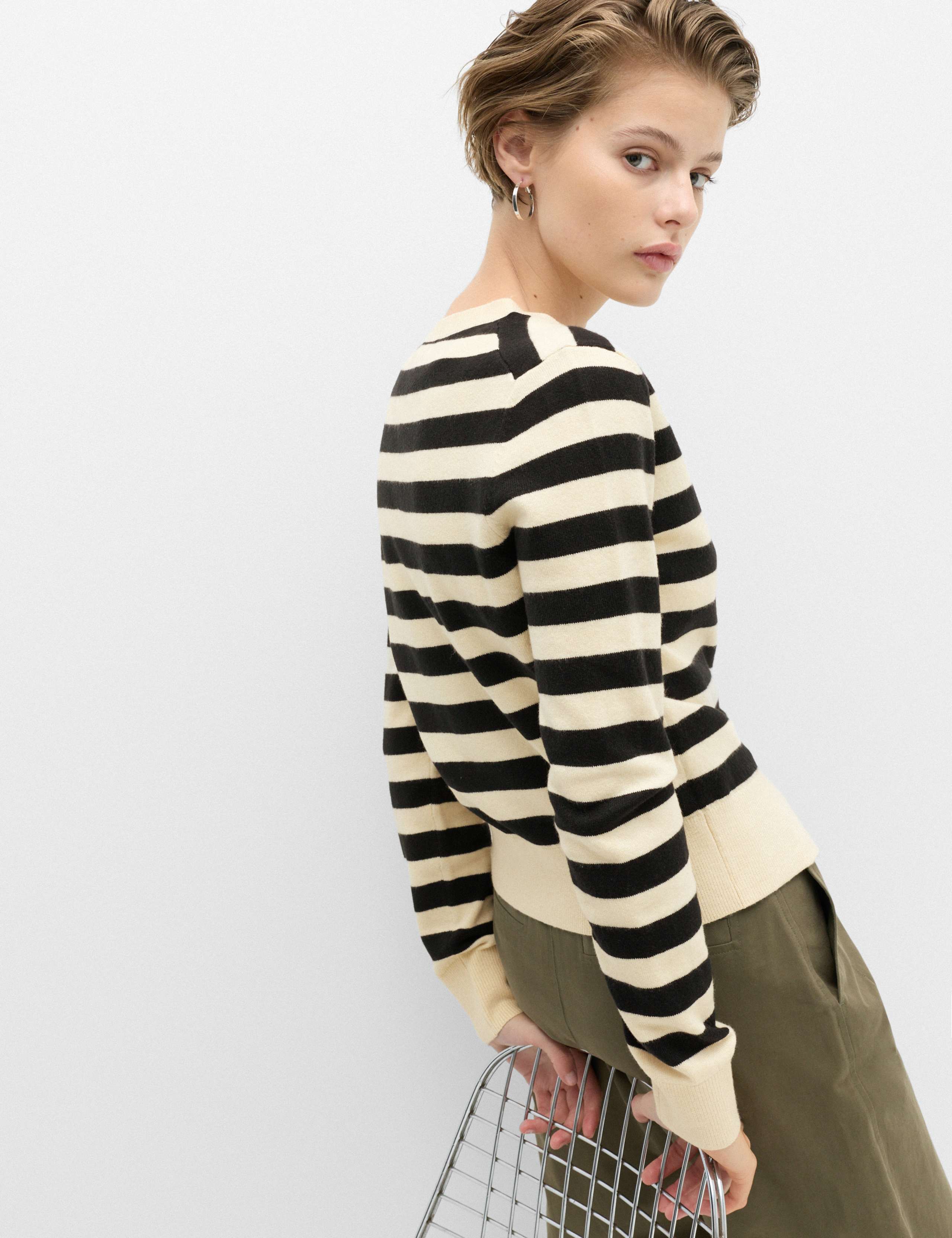 Air-Yarn Striped Cropped Cardigan 3 of 5