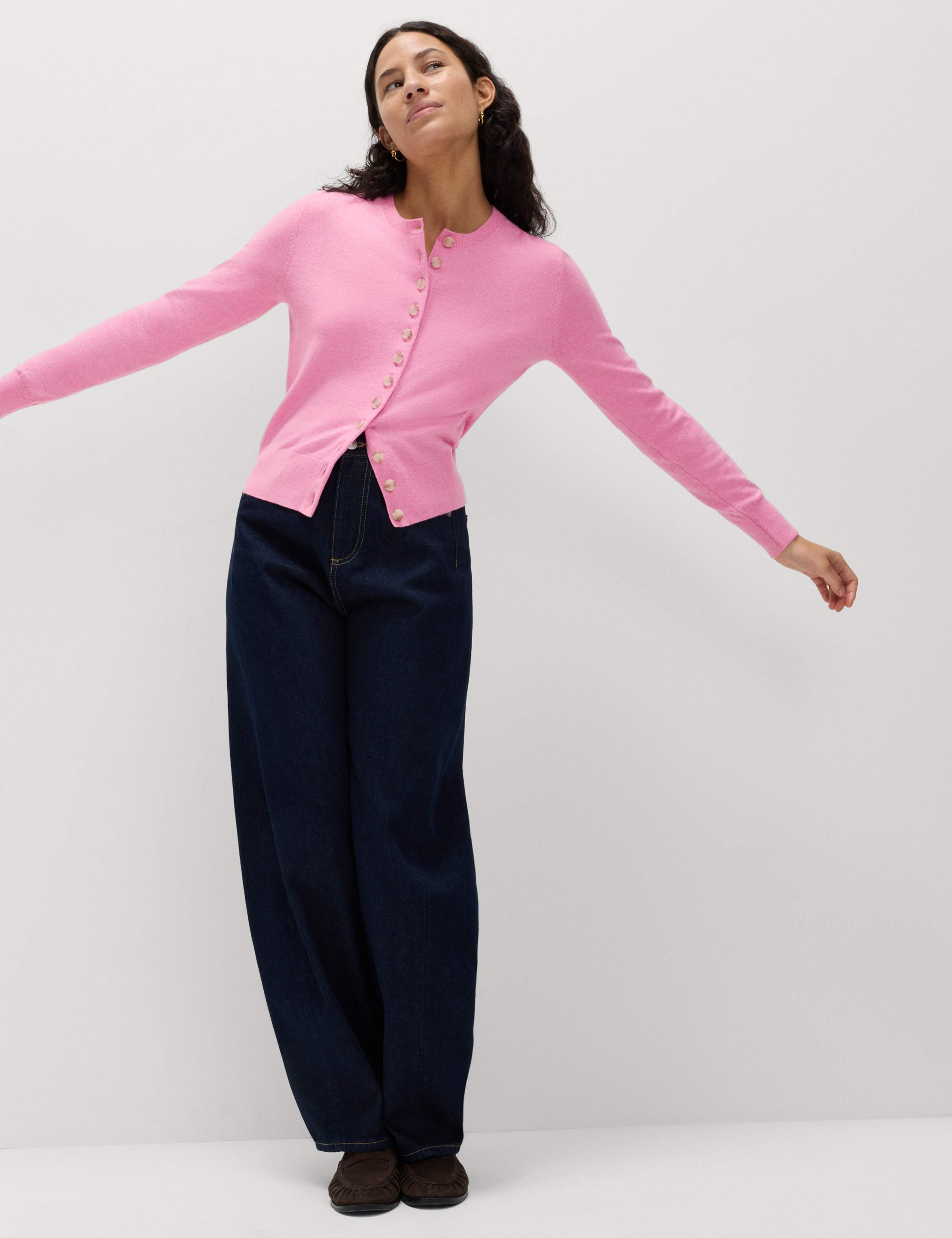 Air-Yarn Crew Neck Short Cardigan 3 of 5