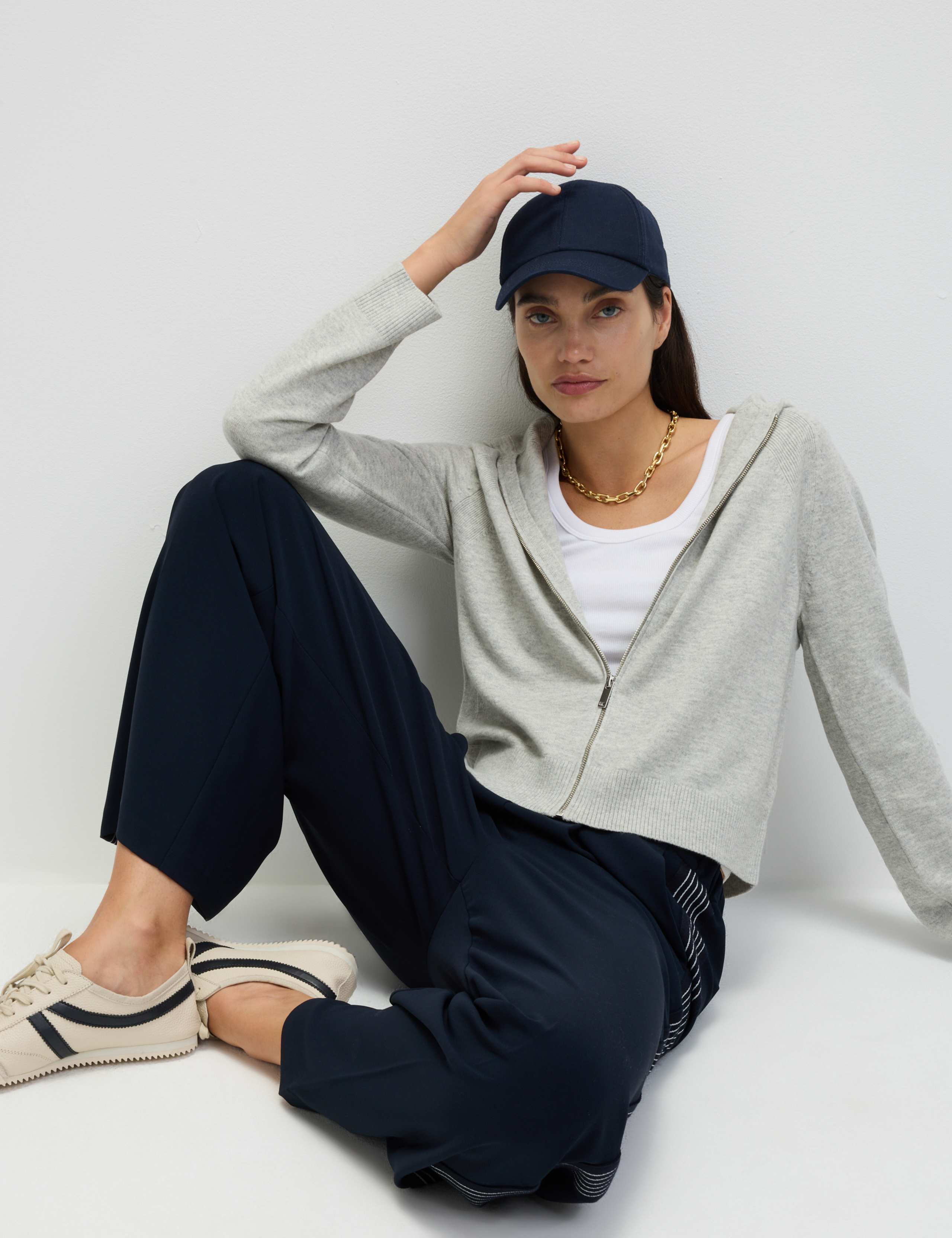 Knitted Zip Up Cropped Hoodie 5 of 6