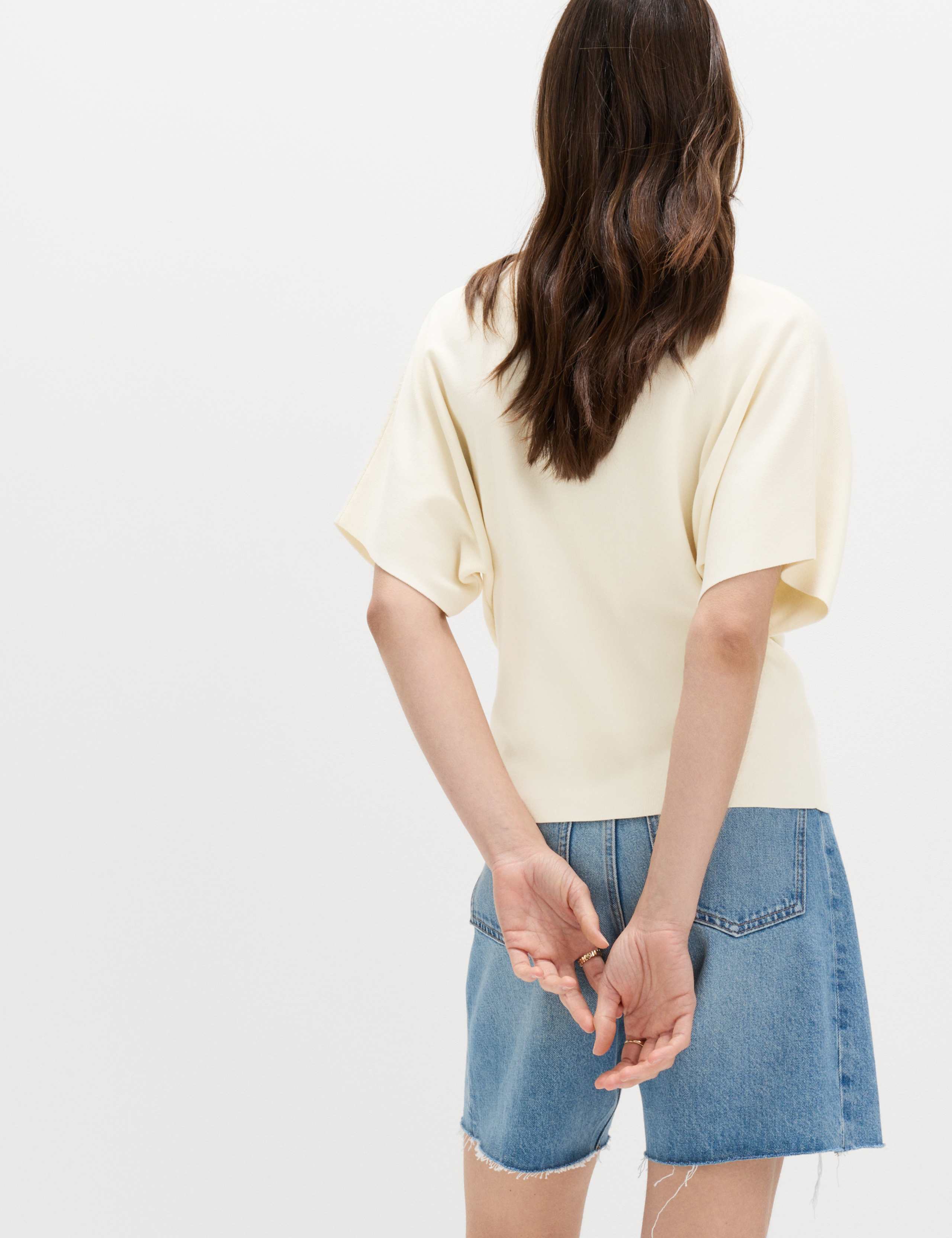 V-Neck Waisted Slim Fit Knitted Top 3 of 6