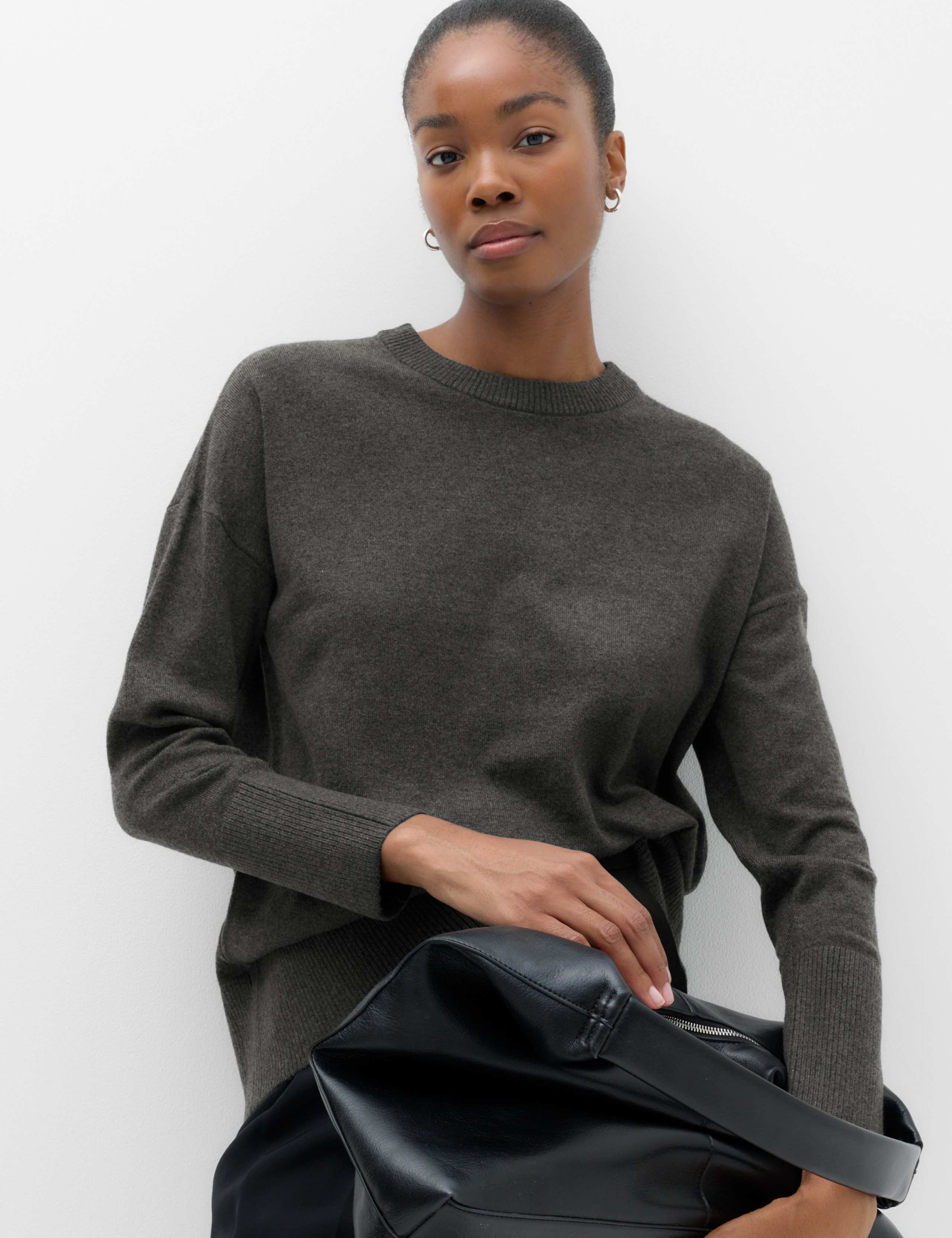 Air-Yarn Oversized Longline Jumper 5 of 5