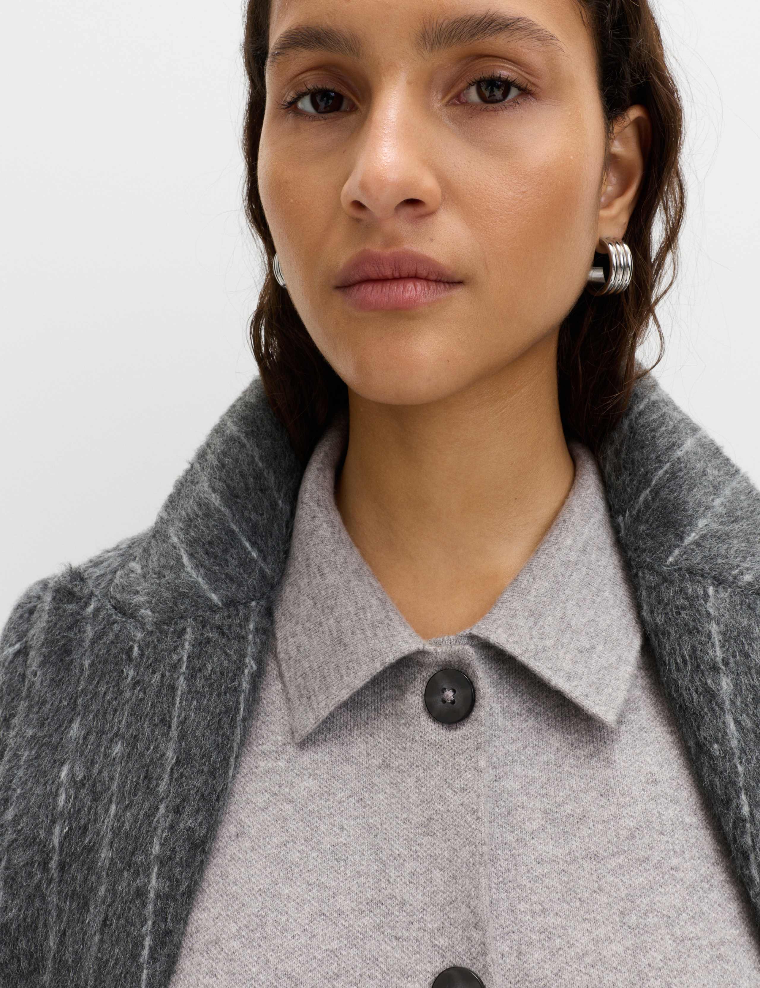 Air-Yarn Pocket Detail Knitted Jacket 5 of 6