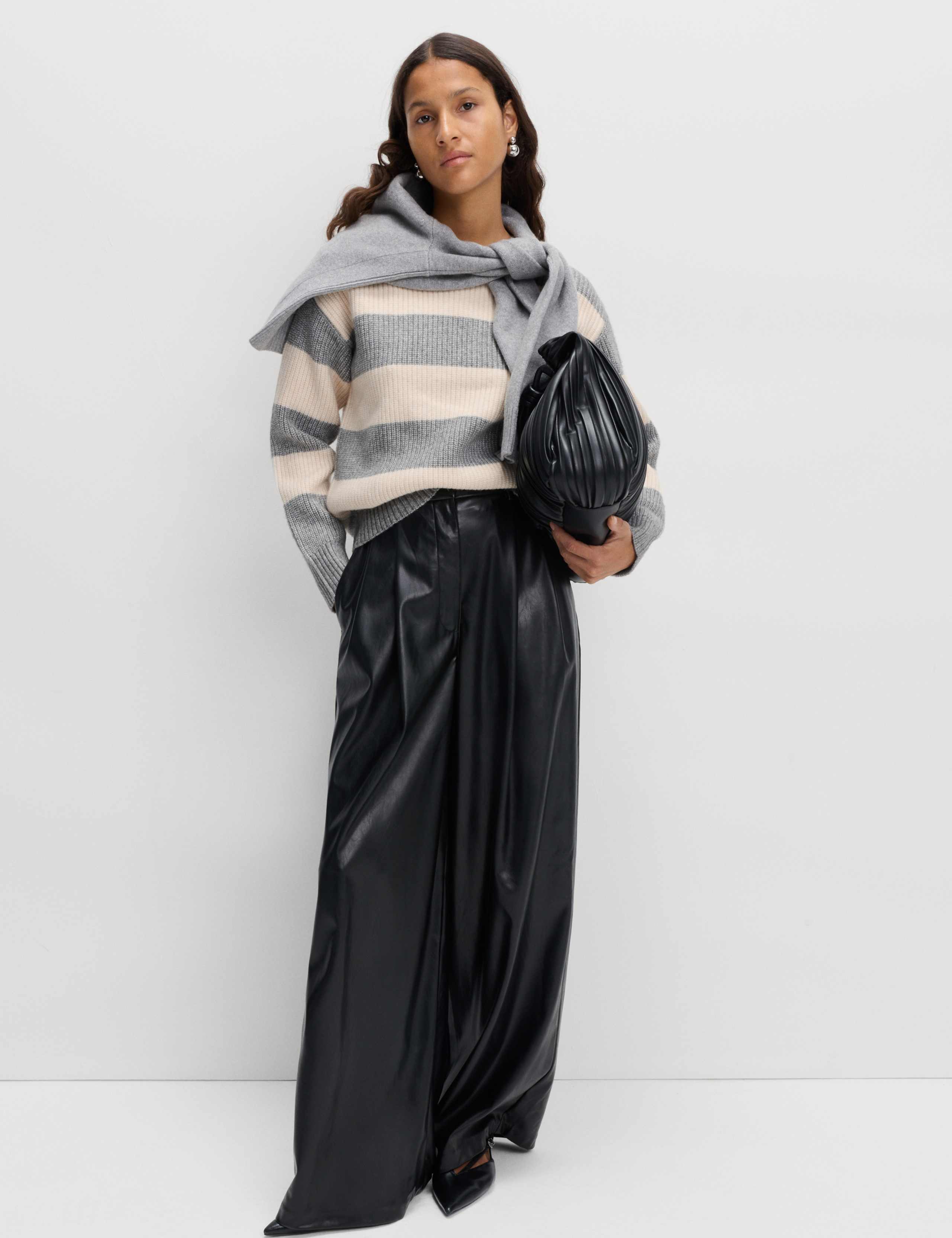 Cloud-Yarn Striped Crew Neck Jumper 3 of 5