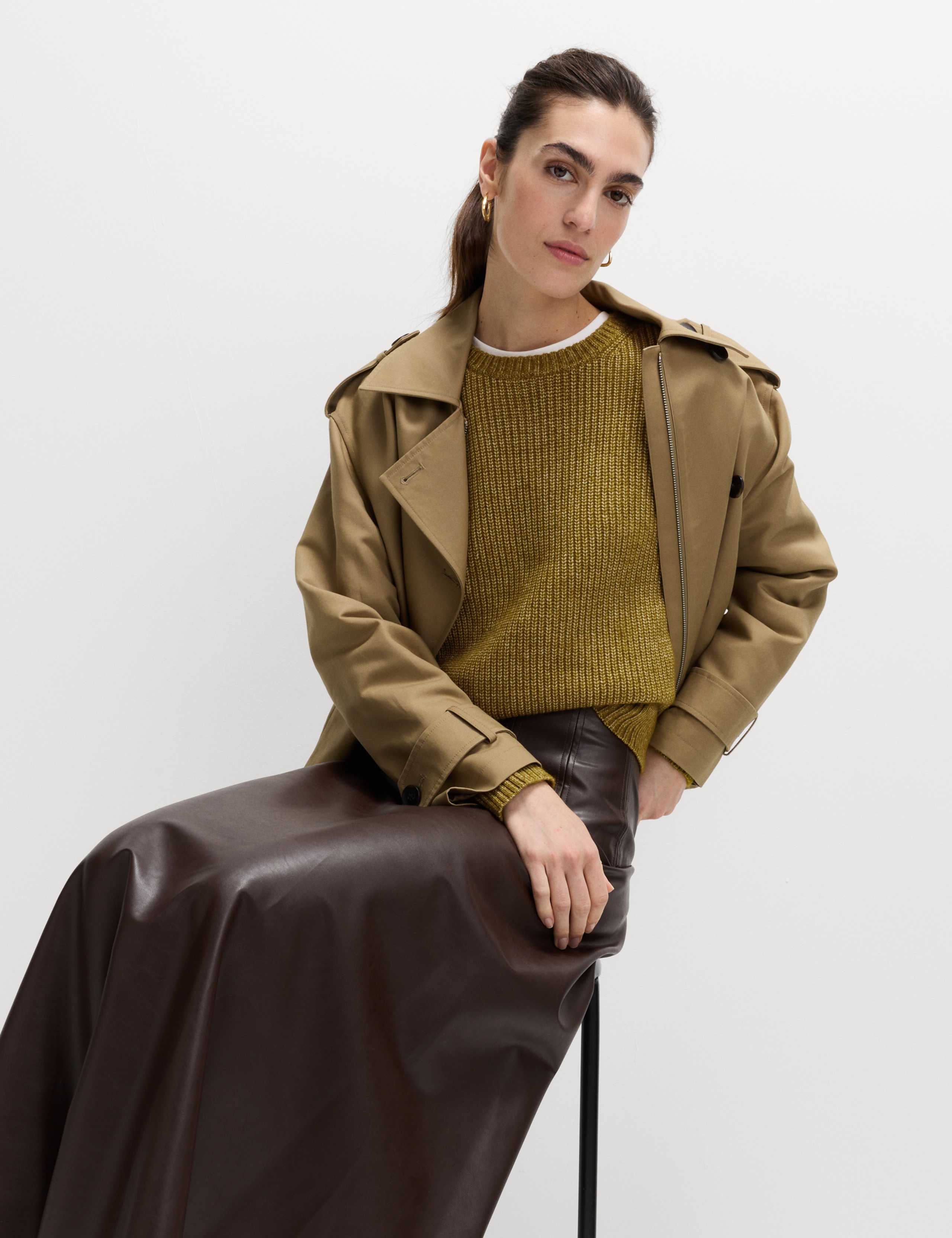 Cloud-Yarn Ribbed Crew Neck Jumper 3 of 5