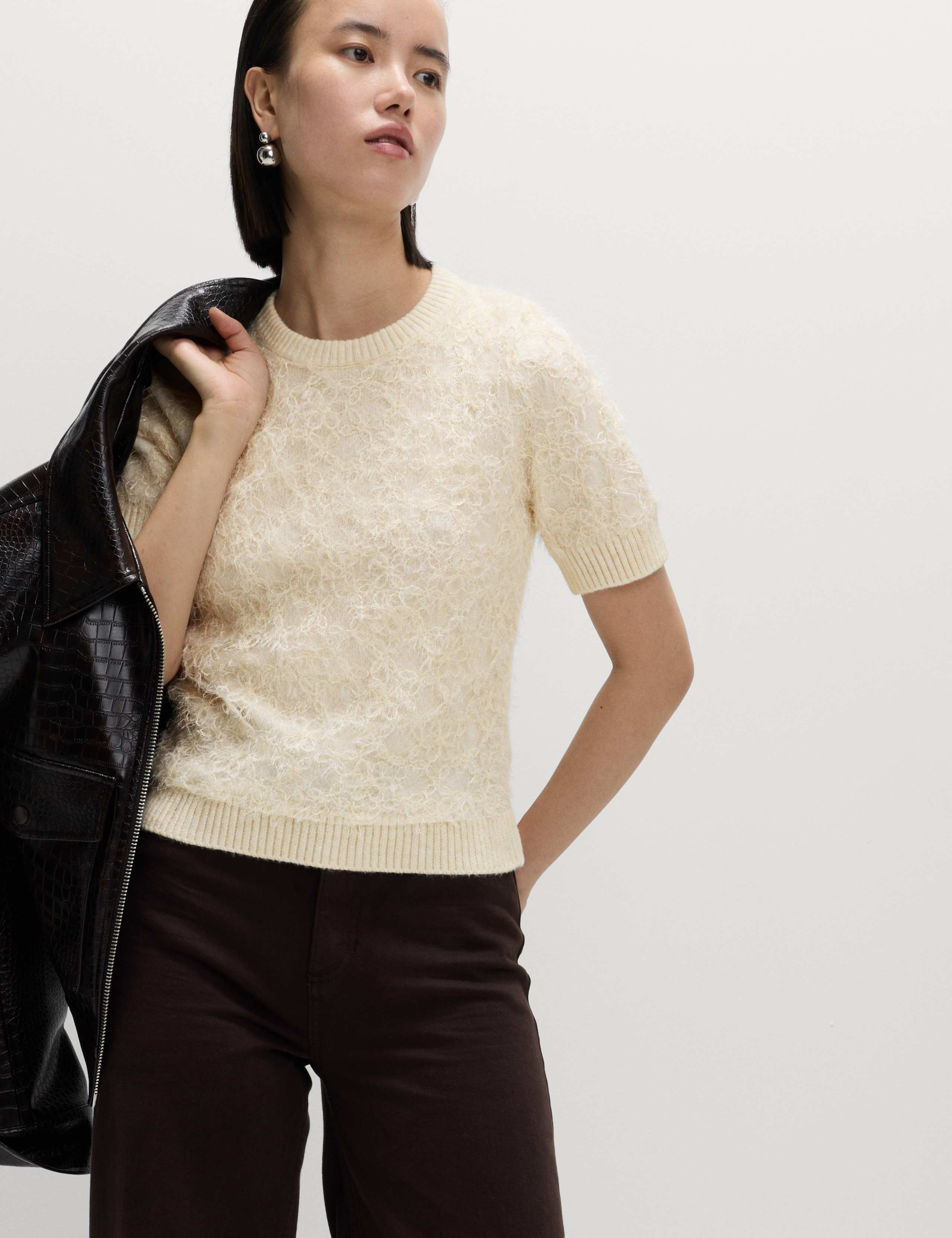 Embellished Floral Crew Neck Knitted Top 3 of 7