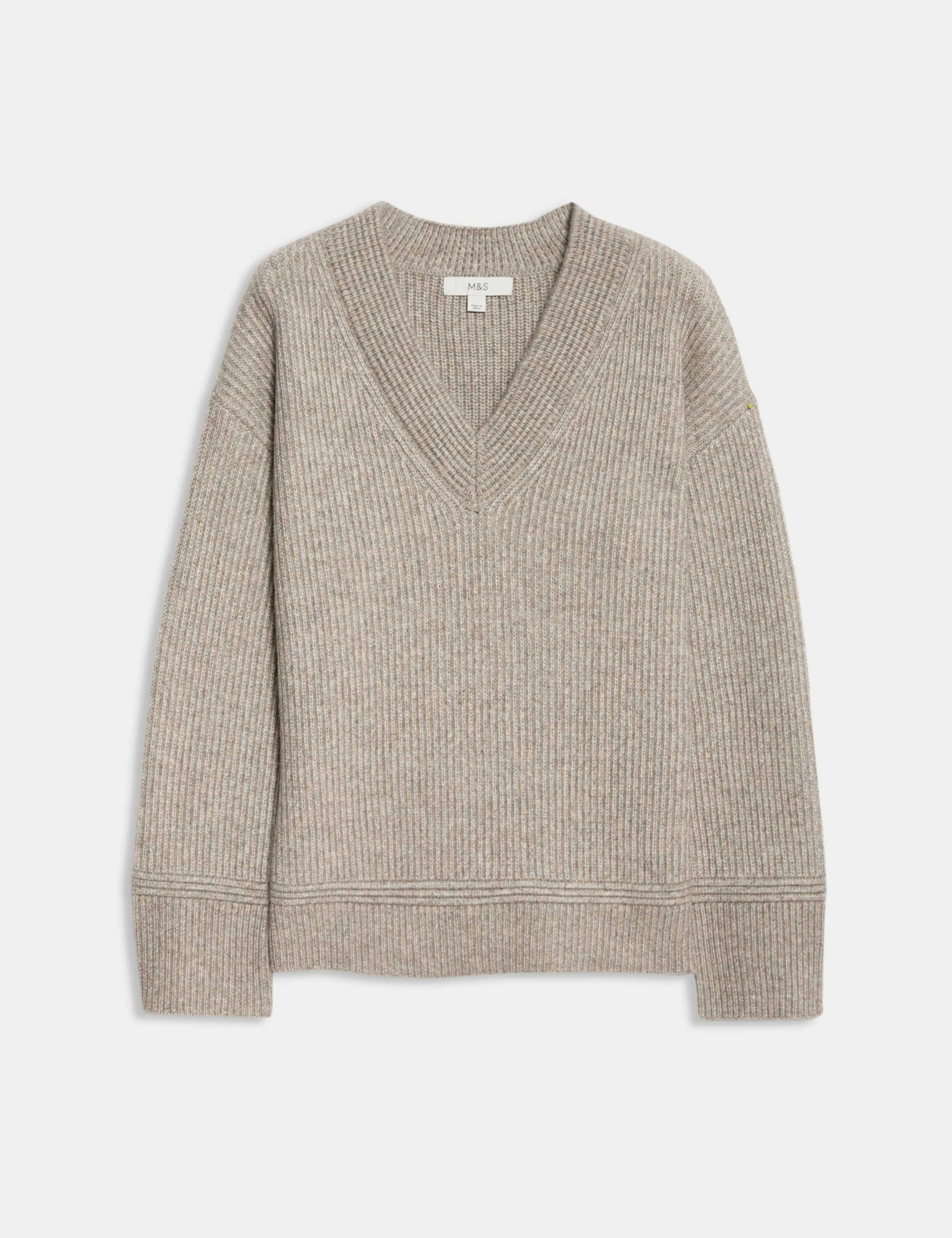 Cloud-Yarn Ribbed V-Neck Jumper 2 of 7