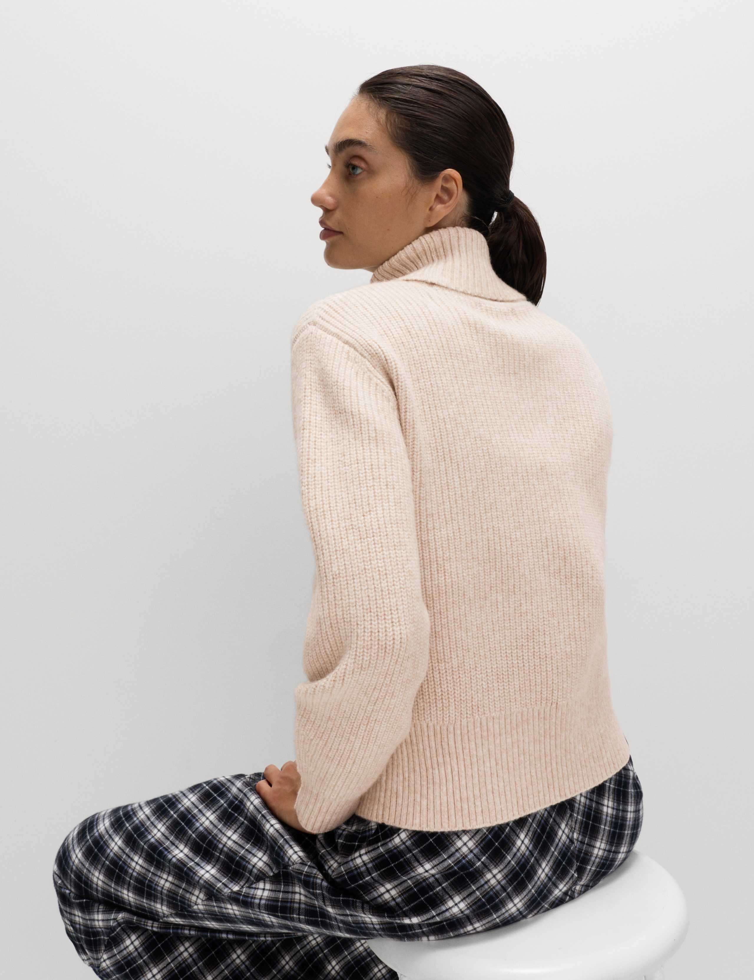 Cloud-yarn Ribbed Roll Neck Jumper 5 of 5