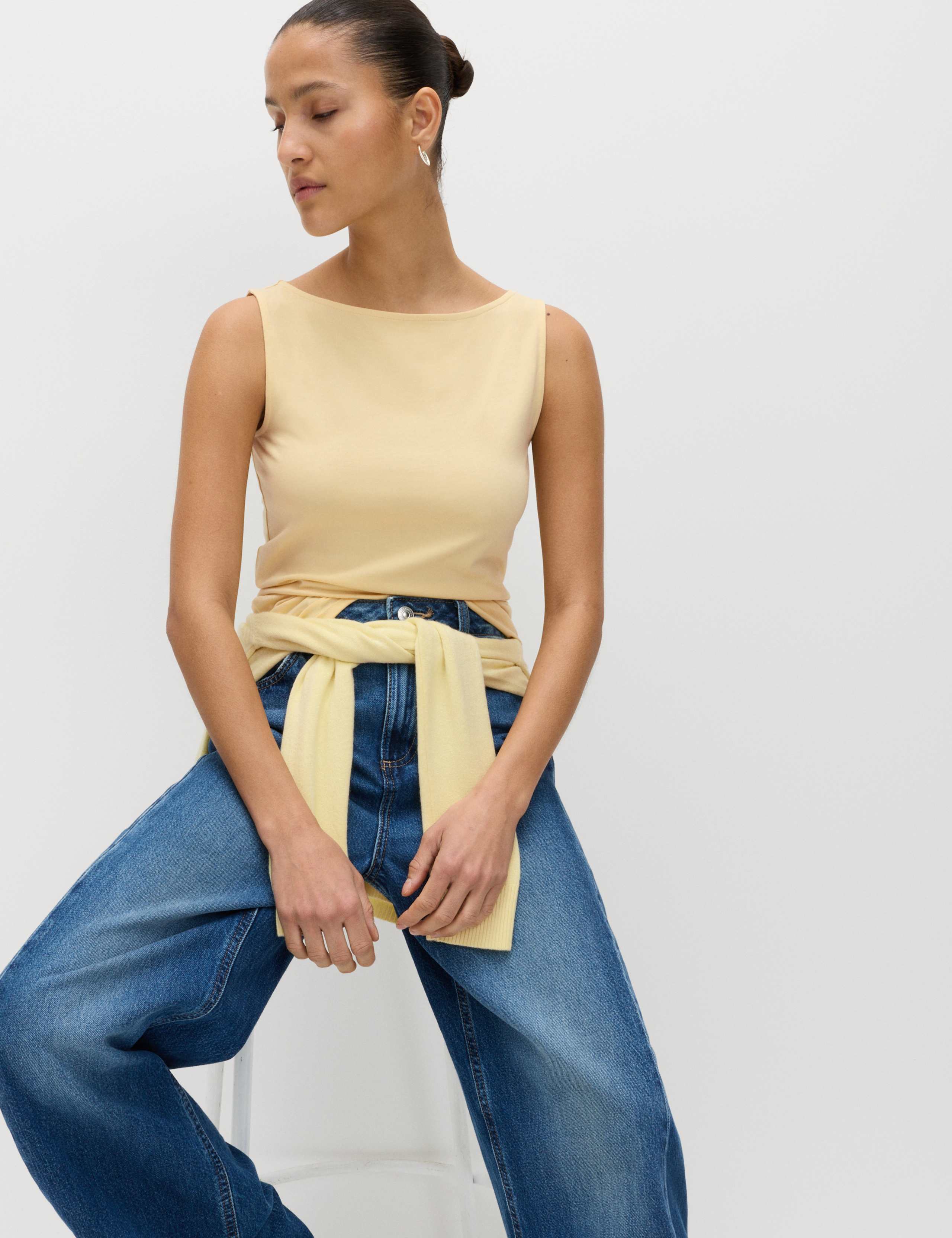 Cotton Rich Slash Neck Slim Fit Vest 5 of 5