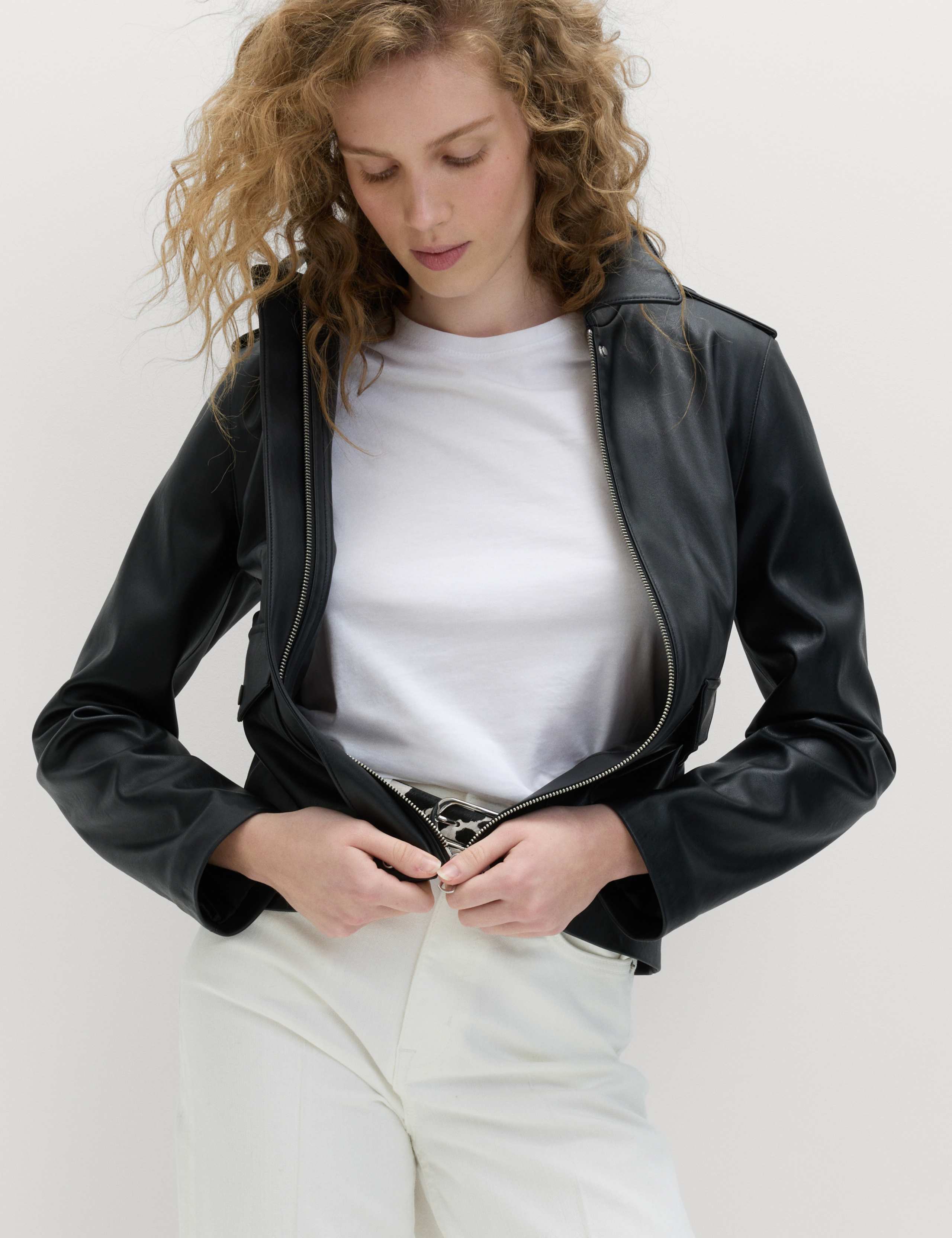 4 Pack Pure Cotton Crew Neck Tops 2 of 3