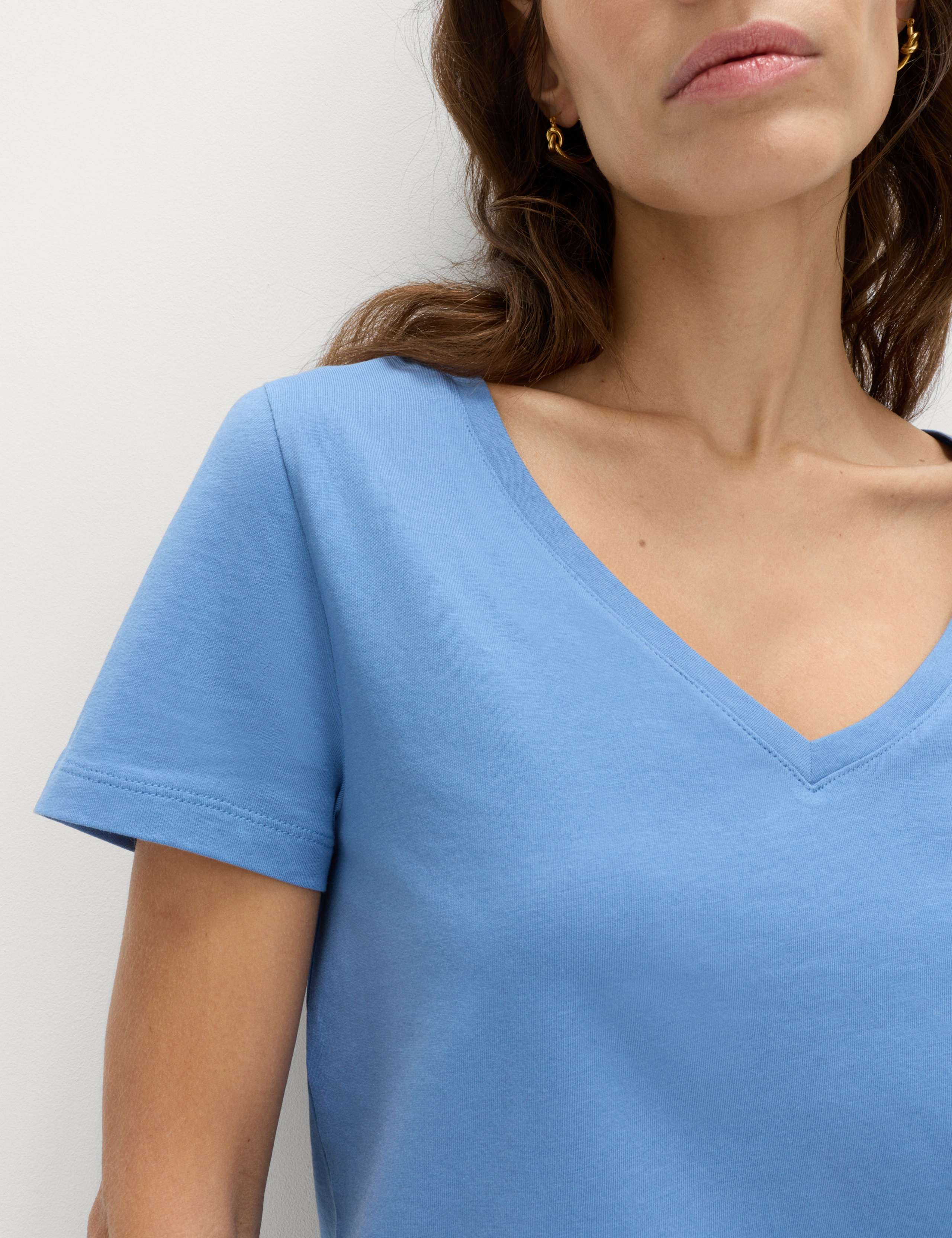 4 Pack Pure Cotton V-Neck T-Shirts 3 of 4