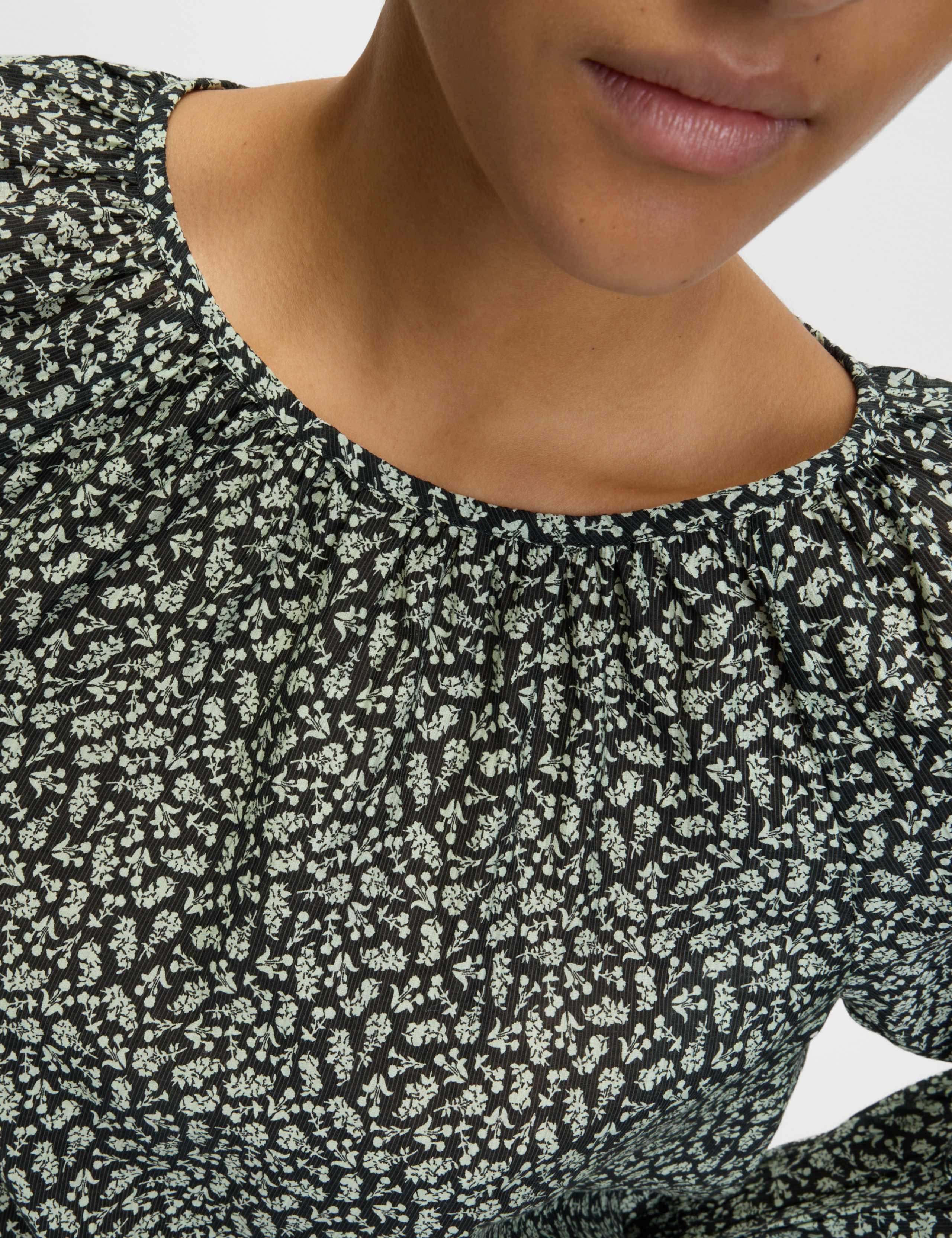 Lyocell Rich Printed Blouse 7 of 7