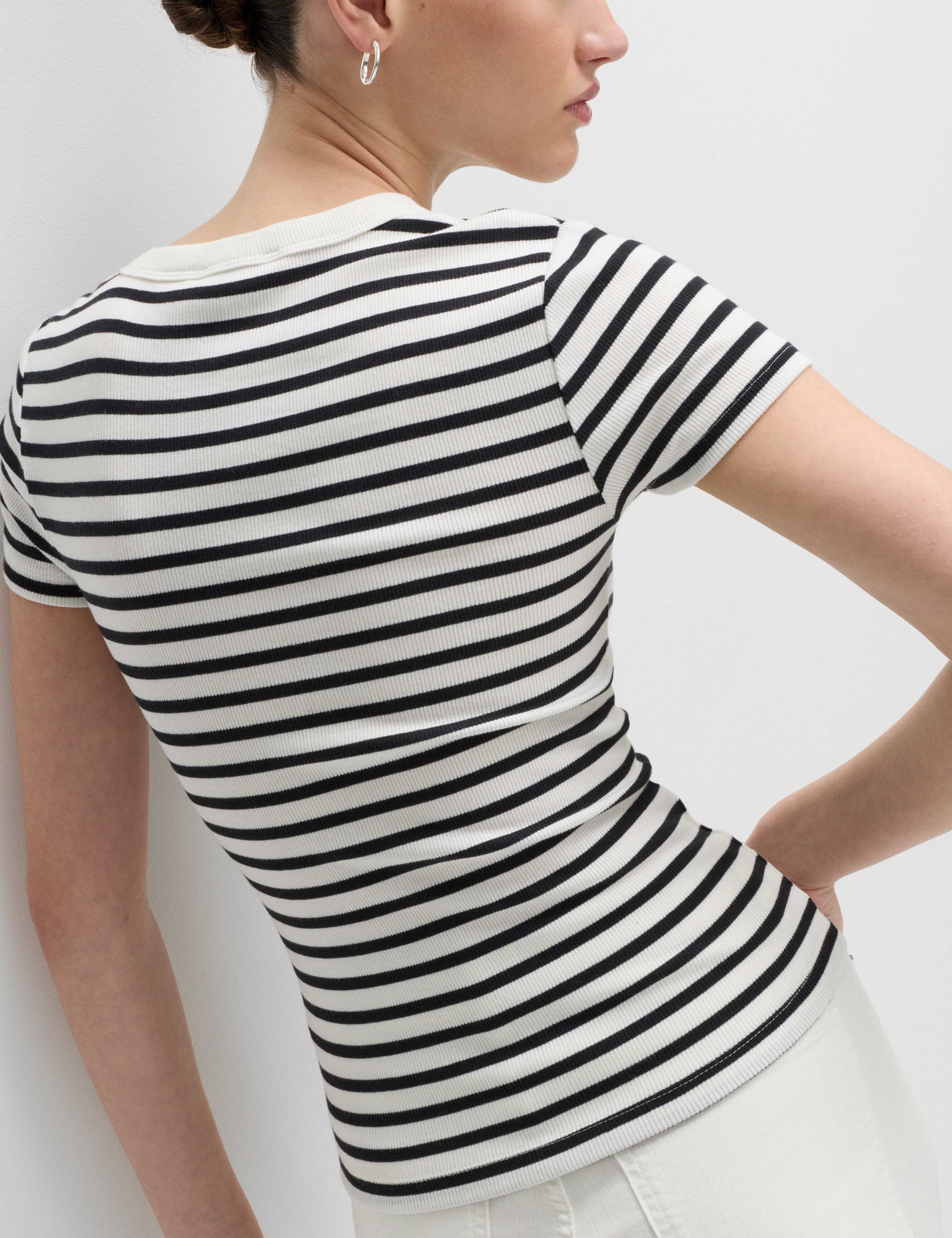 3 Pack Cotton Rich Ribbed Slim Fit T-Shirts 5 of 6