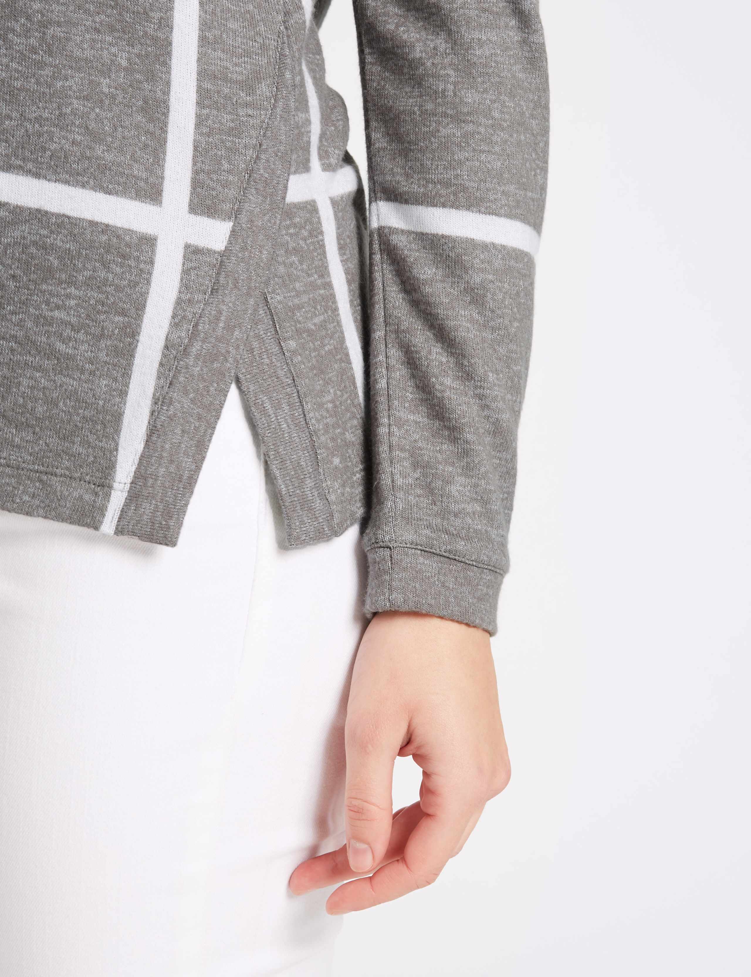 Grid Check Side Split Knitted T-Shirt 5 of 5