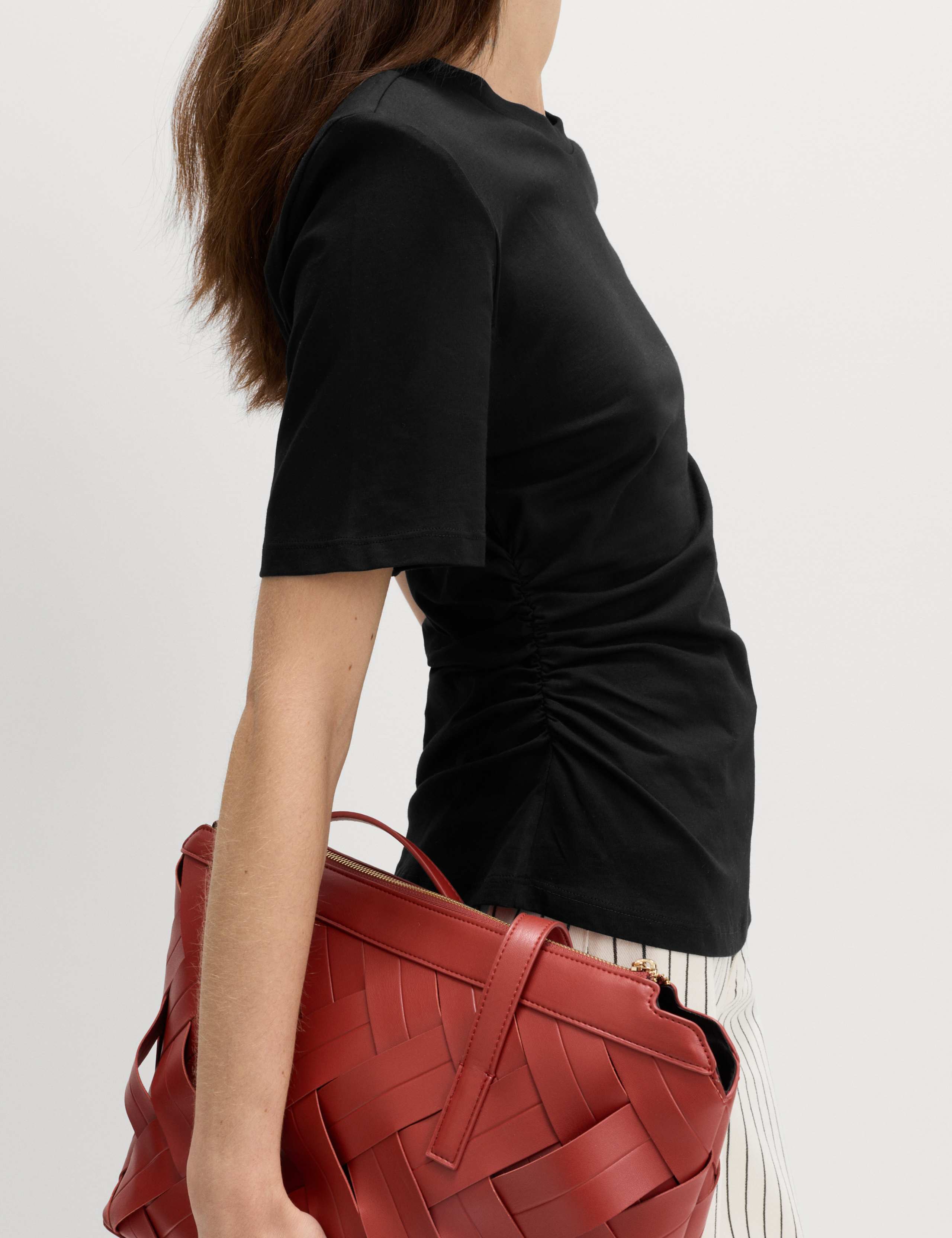 Pure Cotton Shoulder Pad Asymmetric Hem T-Shirt 4 of 5