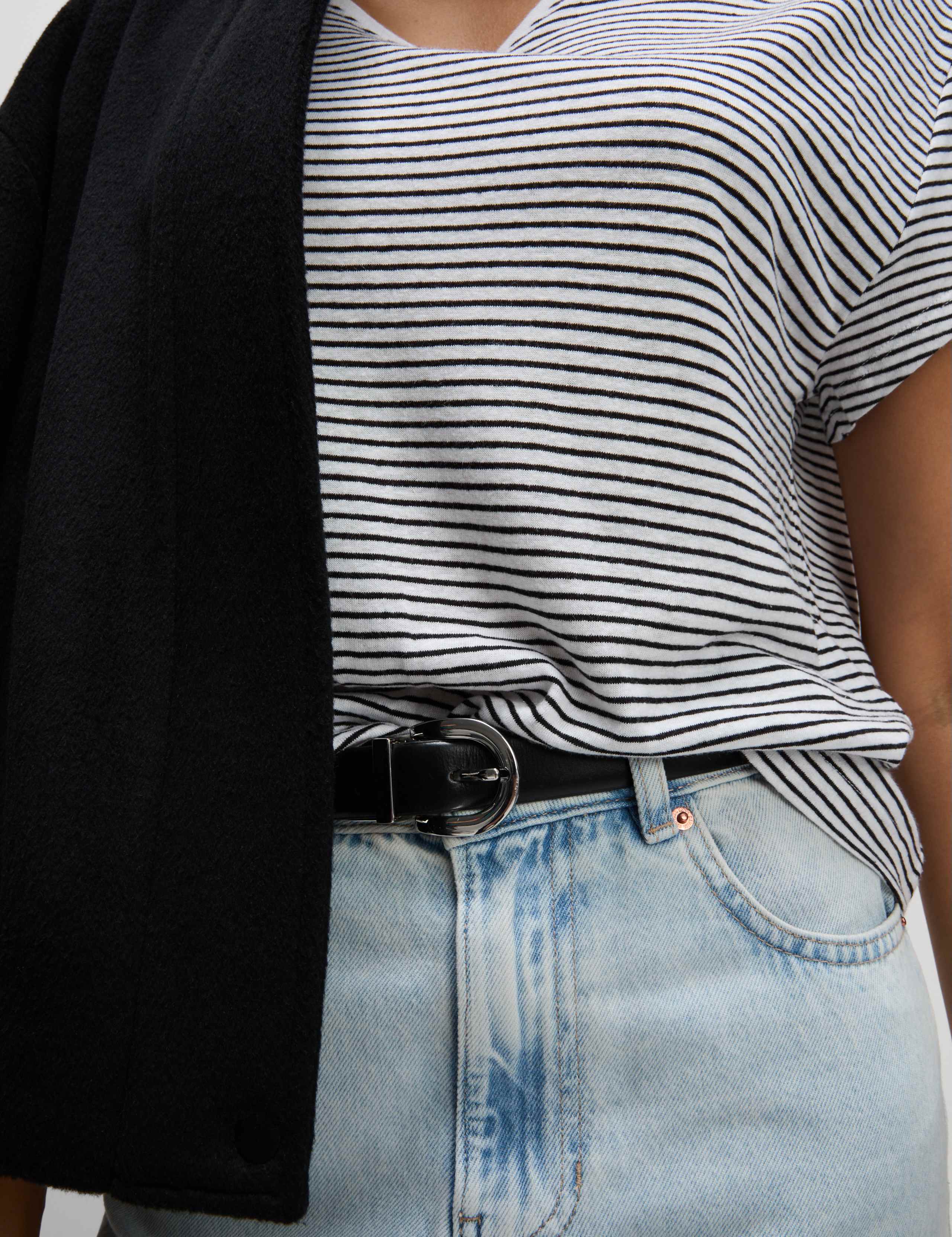 Linen Blend Striped V-Neck T-Shirt 4 of 6
