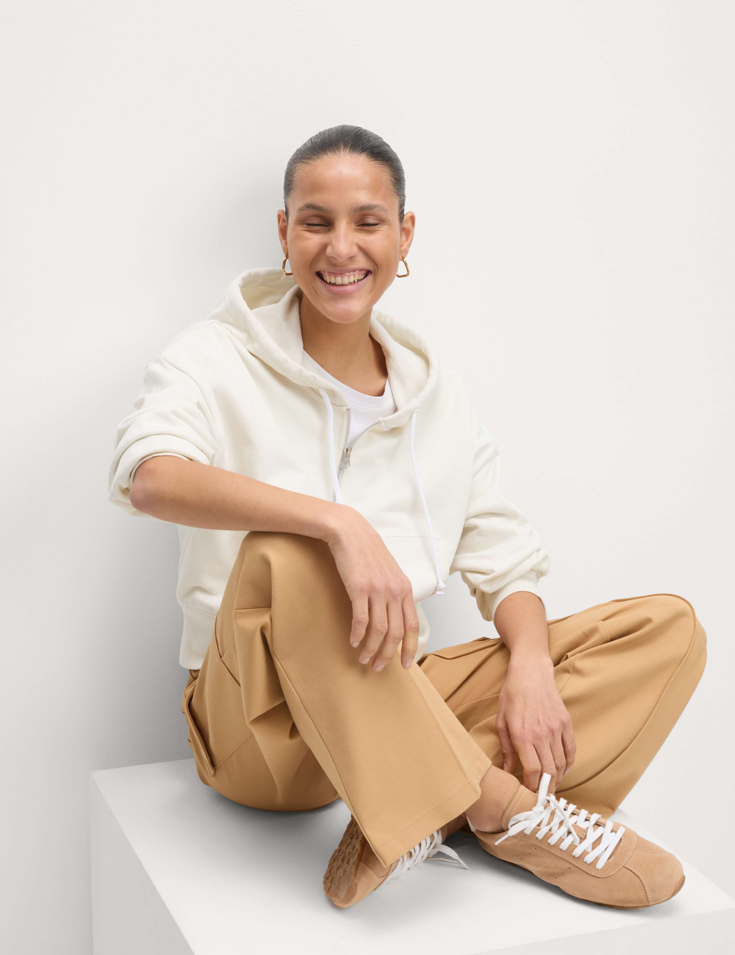 Pure Cotton Cropped Zip Through Hoodie 4 of 6