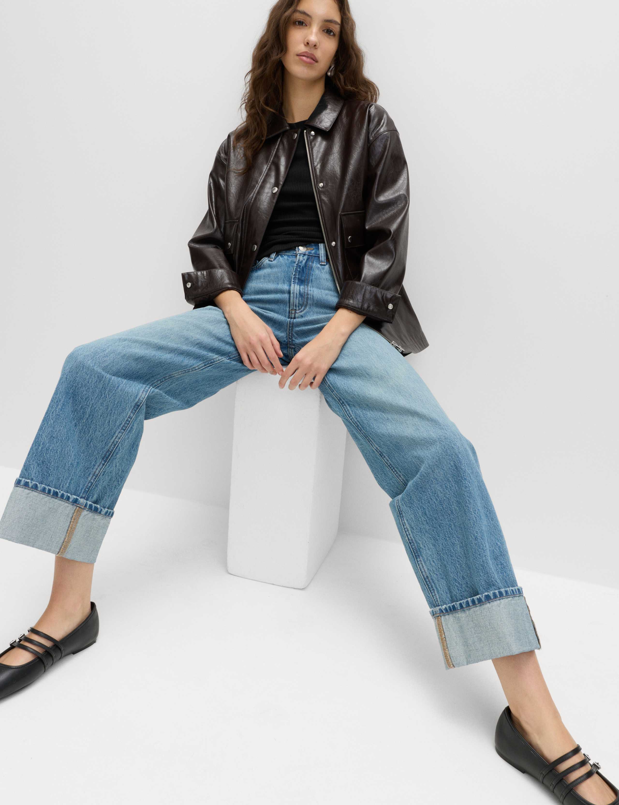 Ribbed T-Shirt 3 of 5