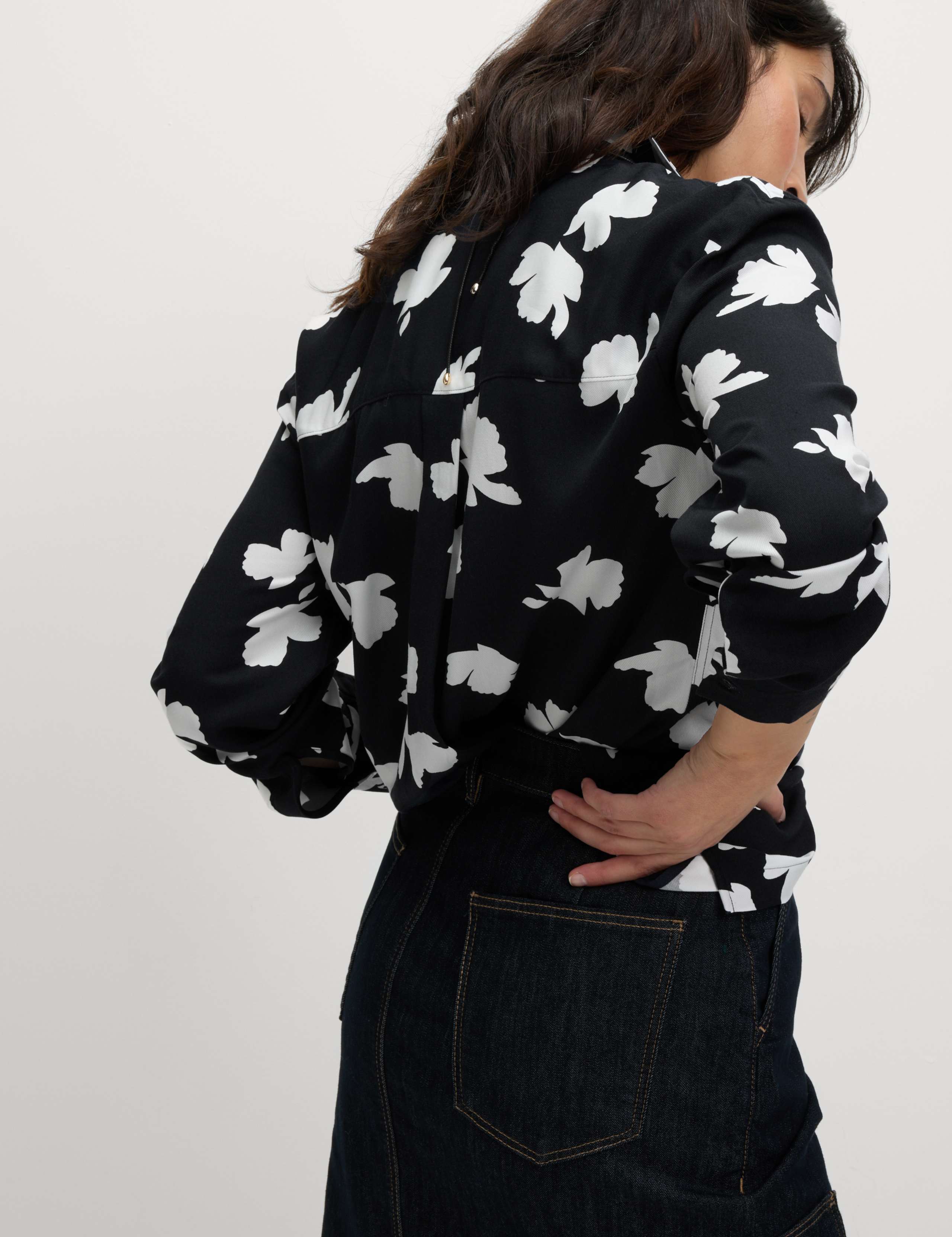 Printed Collared Button Through Blouse 5 of 5
