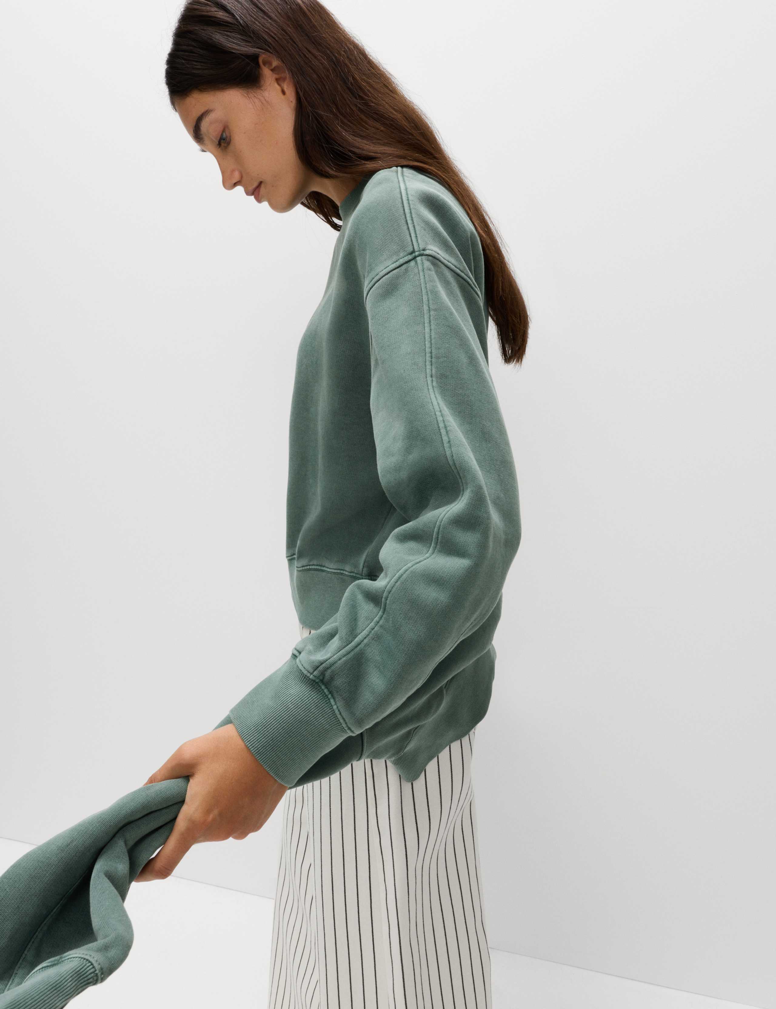 Pure Cotton Garment Dye Cropped Sweatshirt 3 of 6