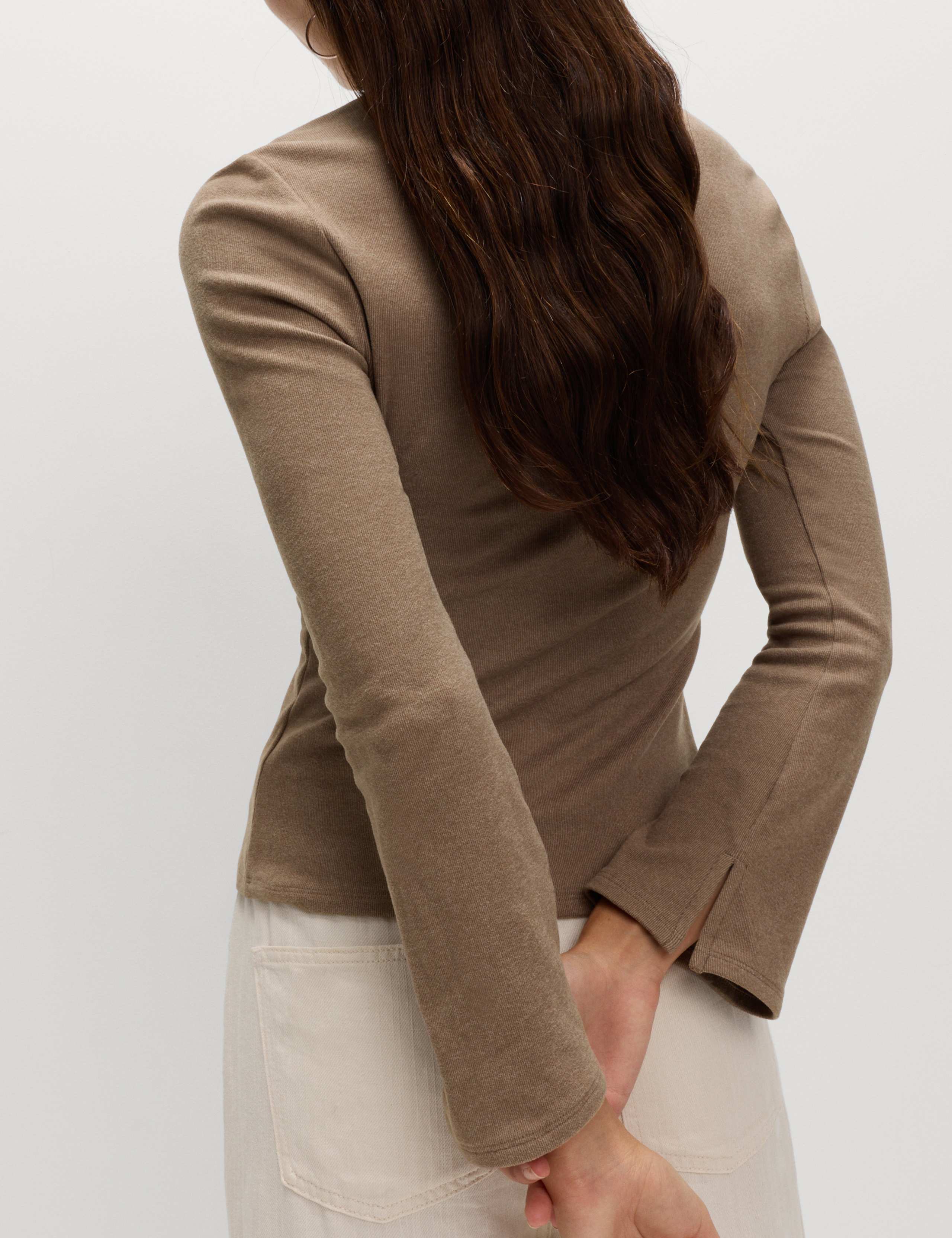 Keyhole Cosy Flute Sleeves Top 4 of 5
