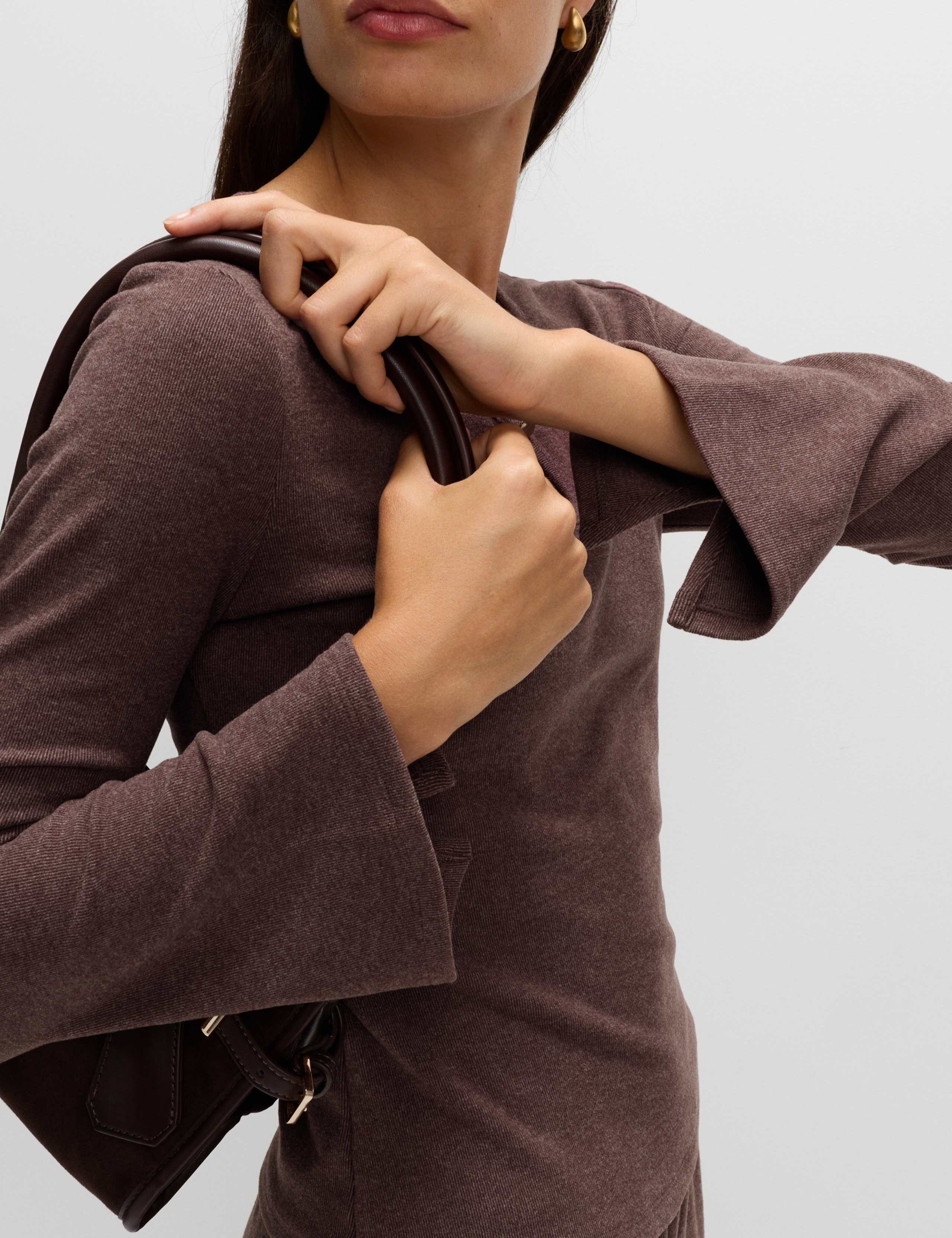 Keyhole Cosy Flute Sleeves Top 4 of 8