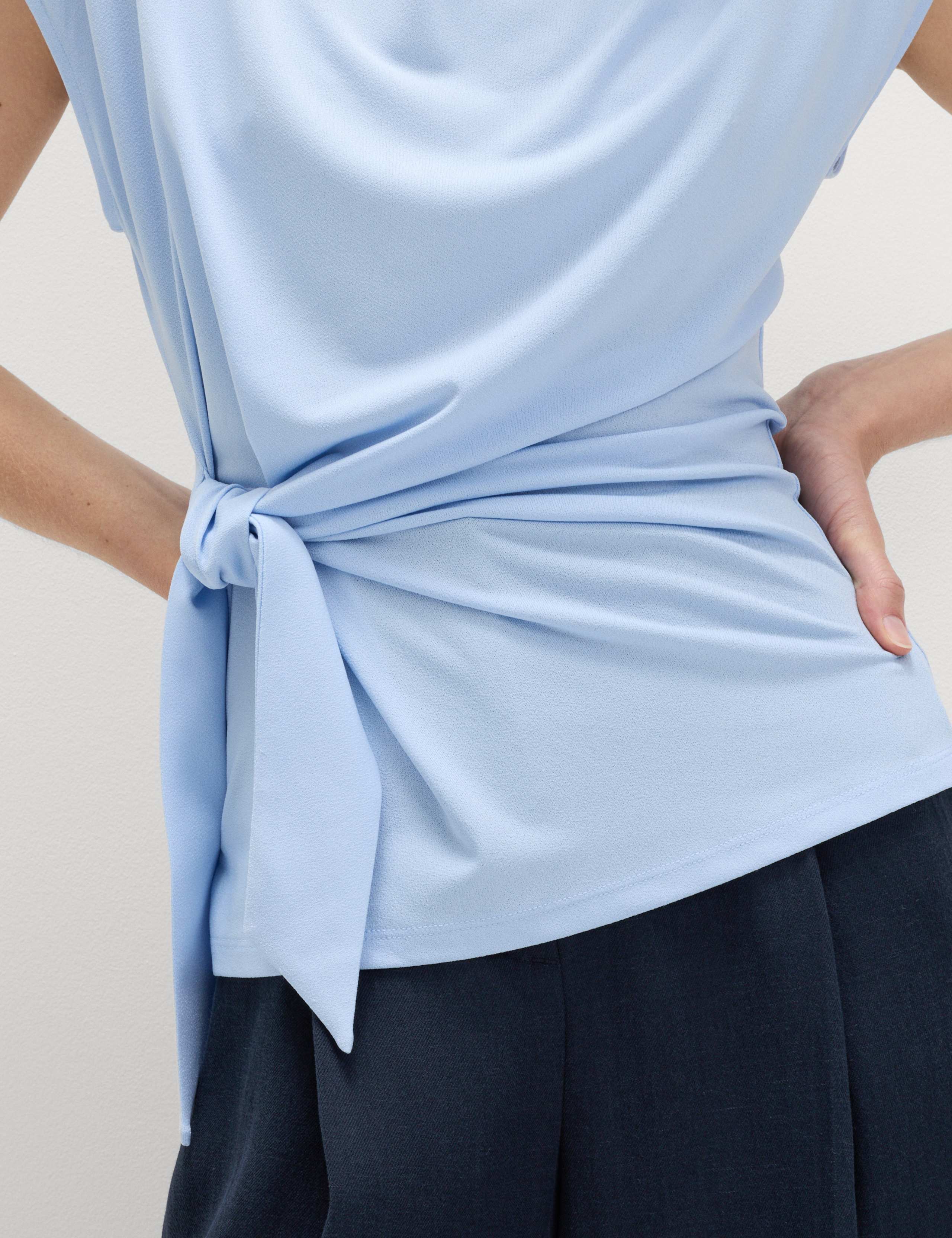 Sleeveless Knot Detail Top 3 of 7