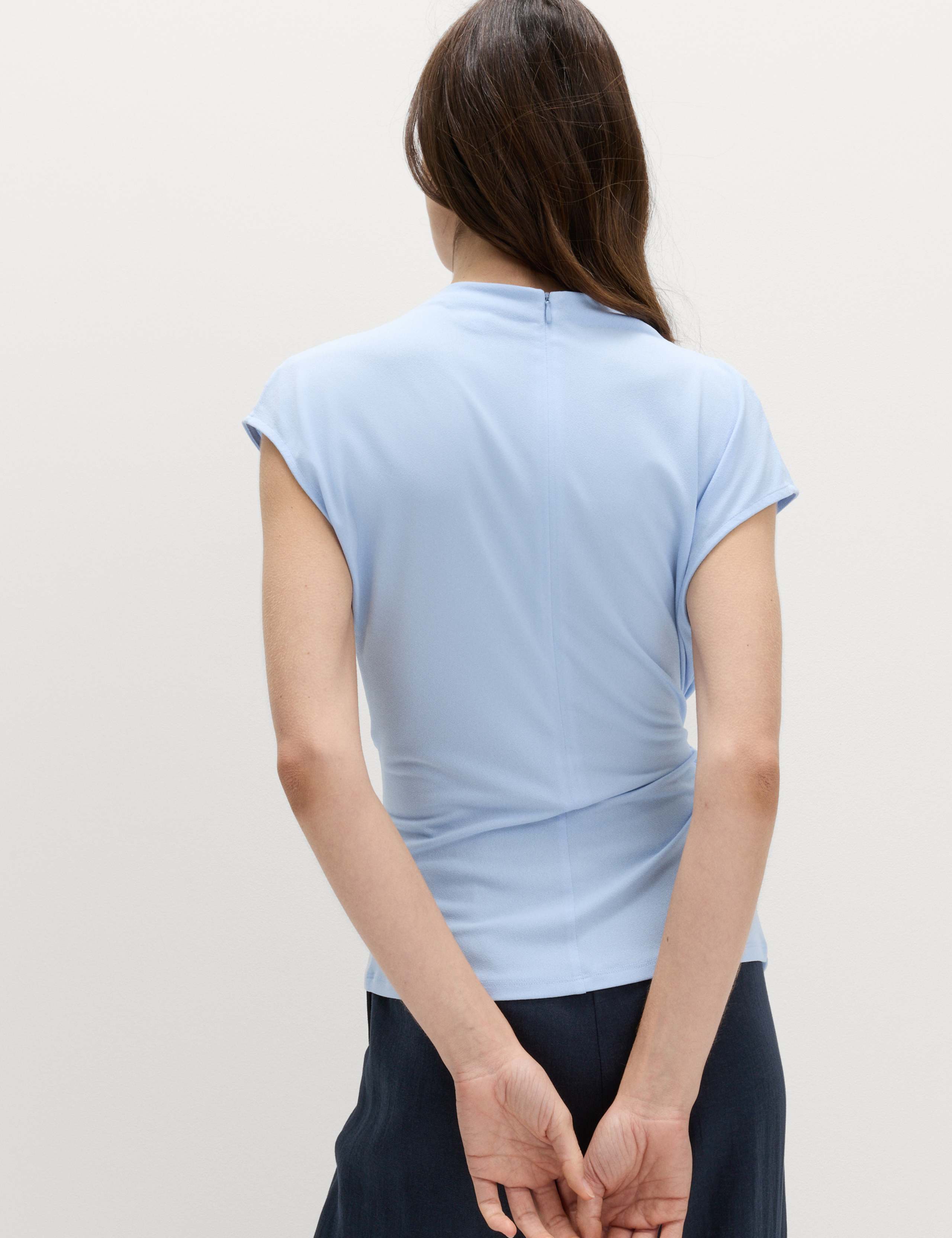 Sleeveless Knot Detail Top 4 of 7