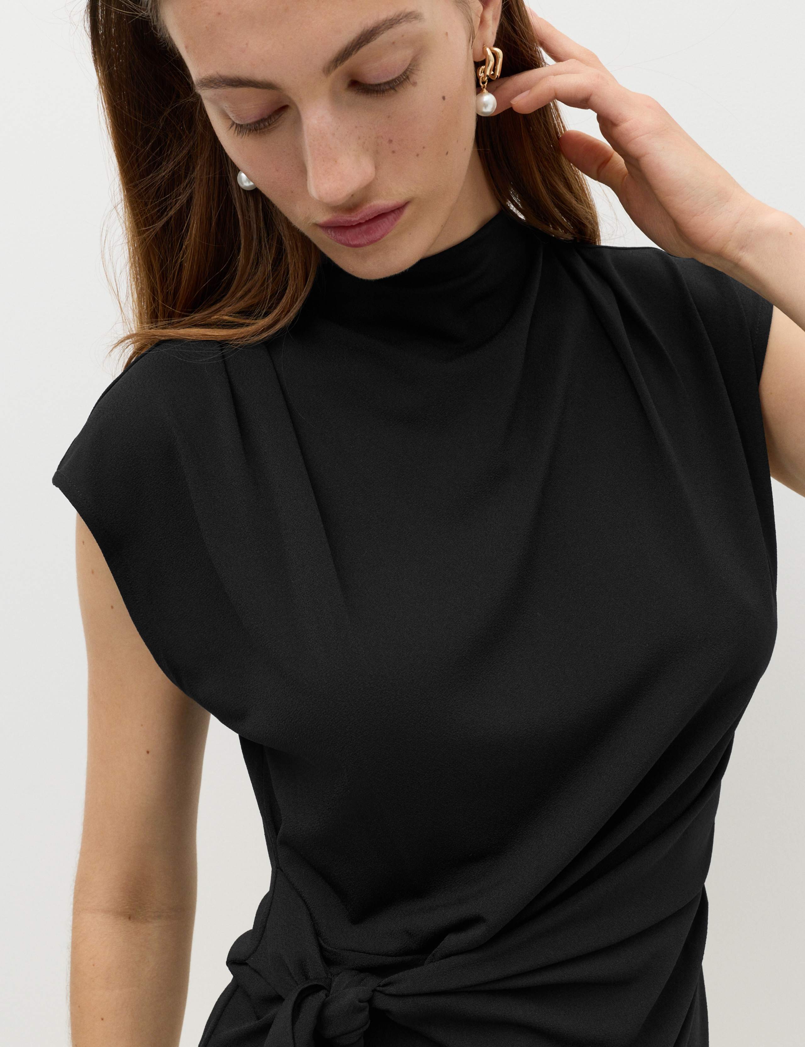 Sleeveless Knot Detail Top 4 of 6