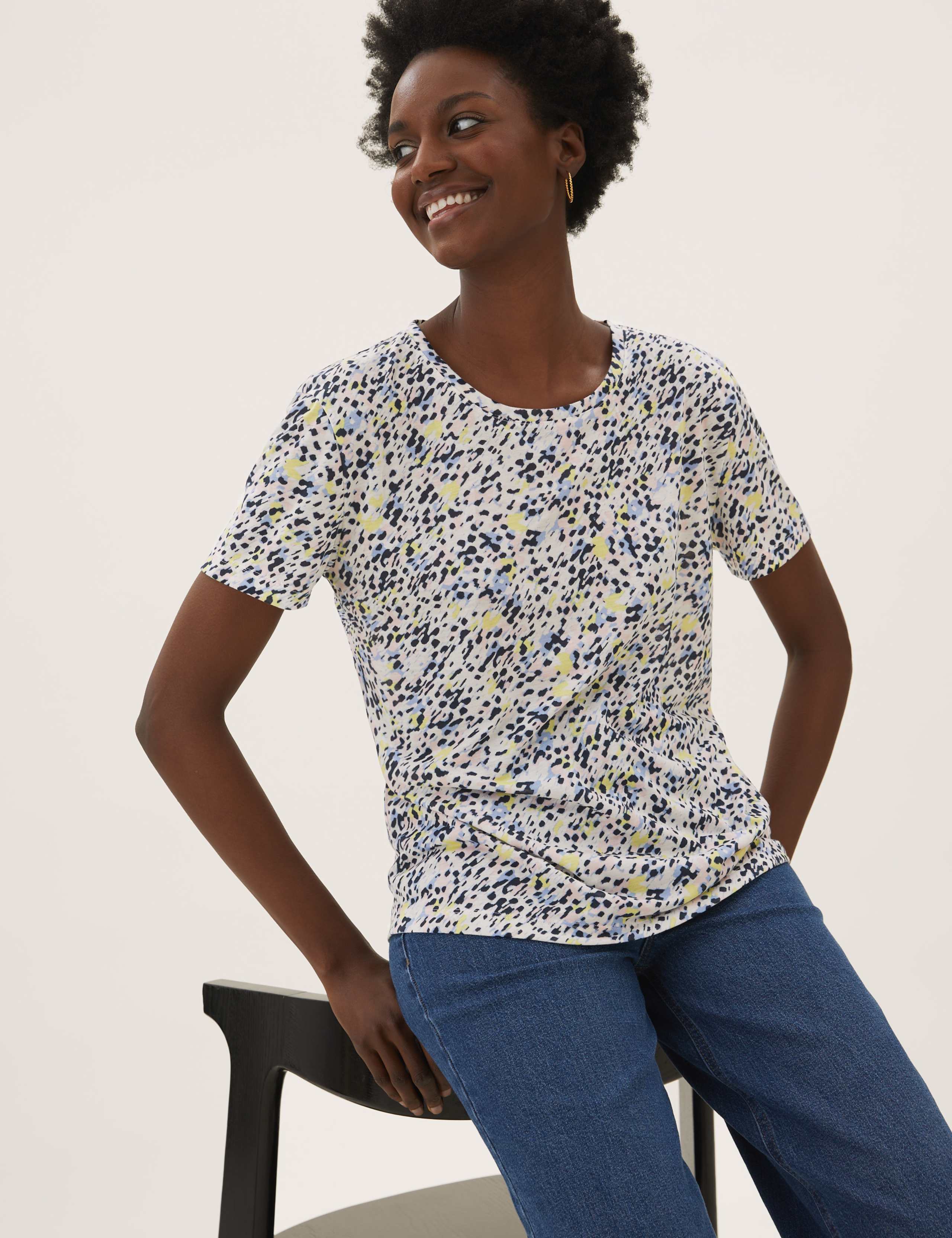2 Pack Crew Neck Relaxed T-Shirts 3 of 7