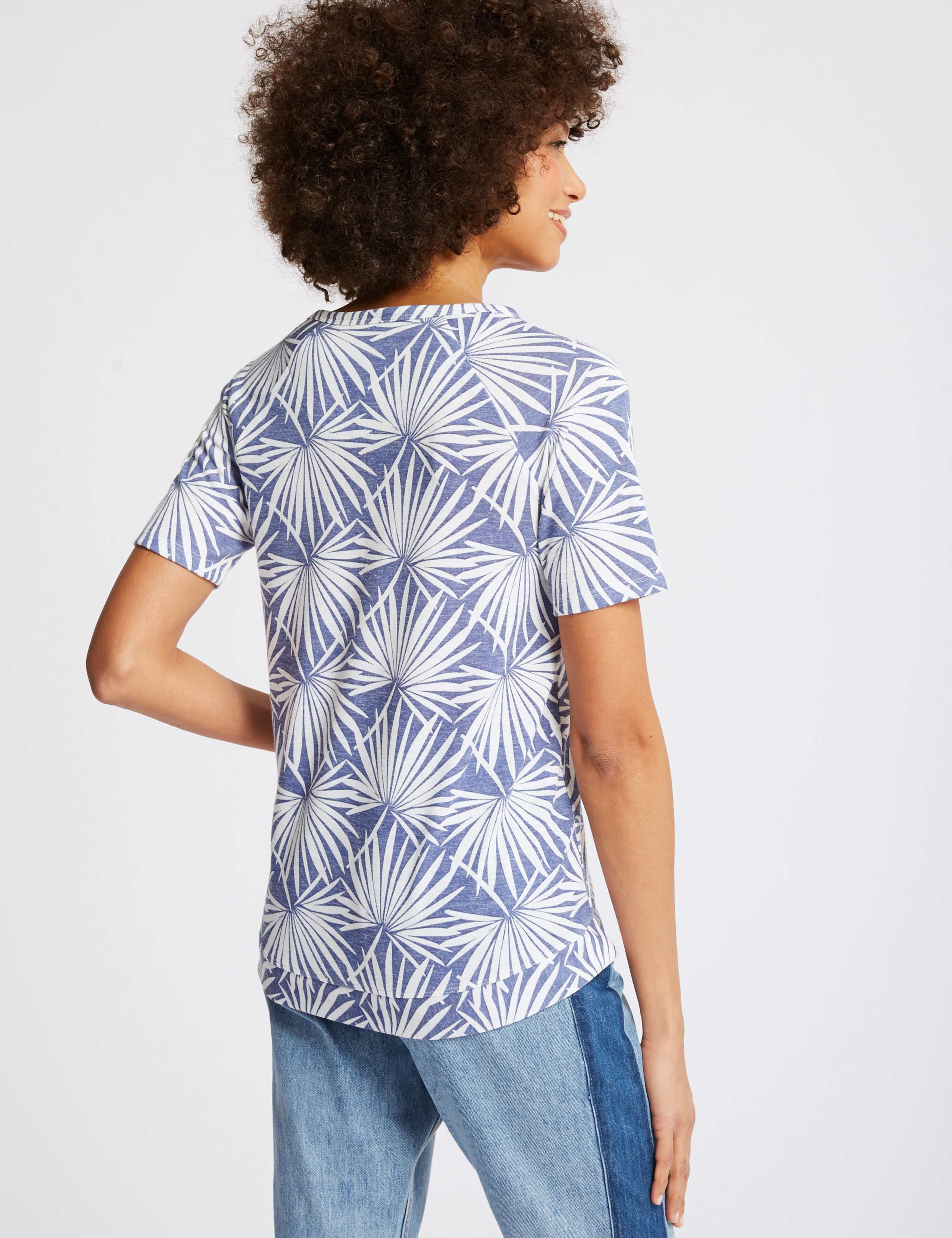 Printed Raglan Short Sleeve T-Shirt 4 of 5