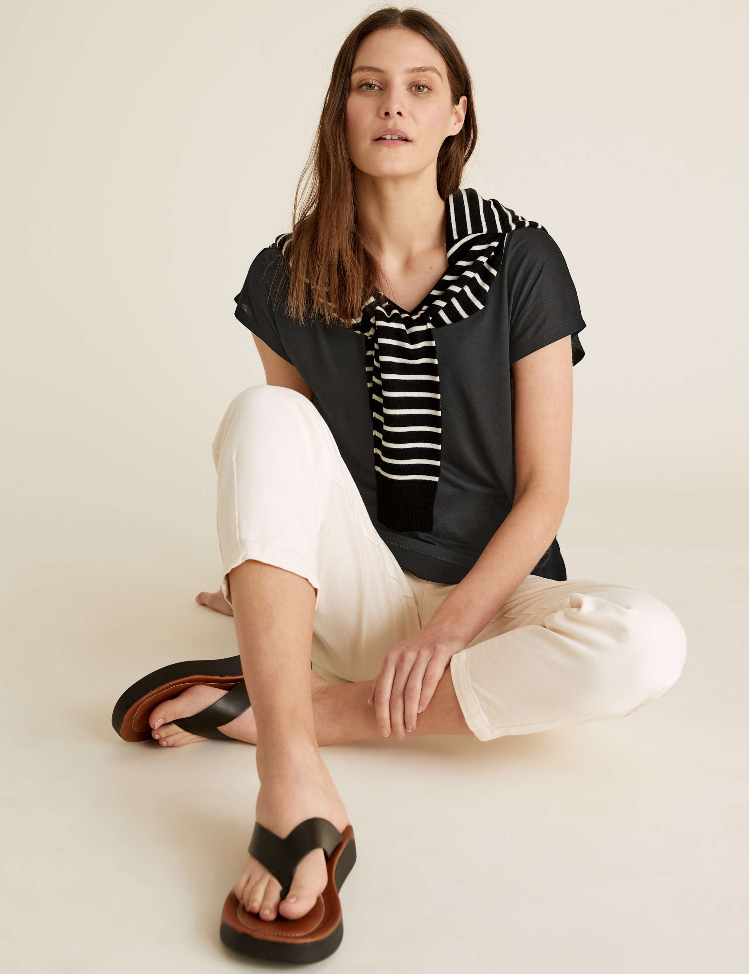 V-Neck Relaxed Longline T-Shirt 3 of 5