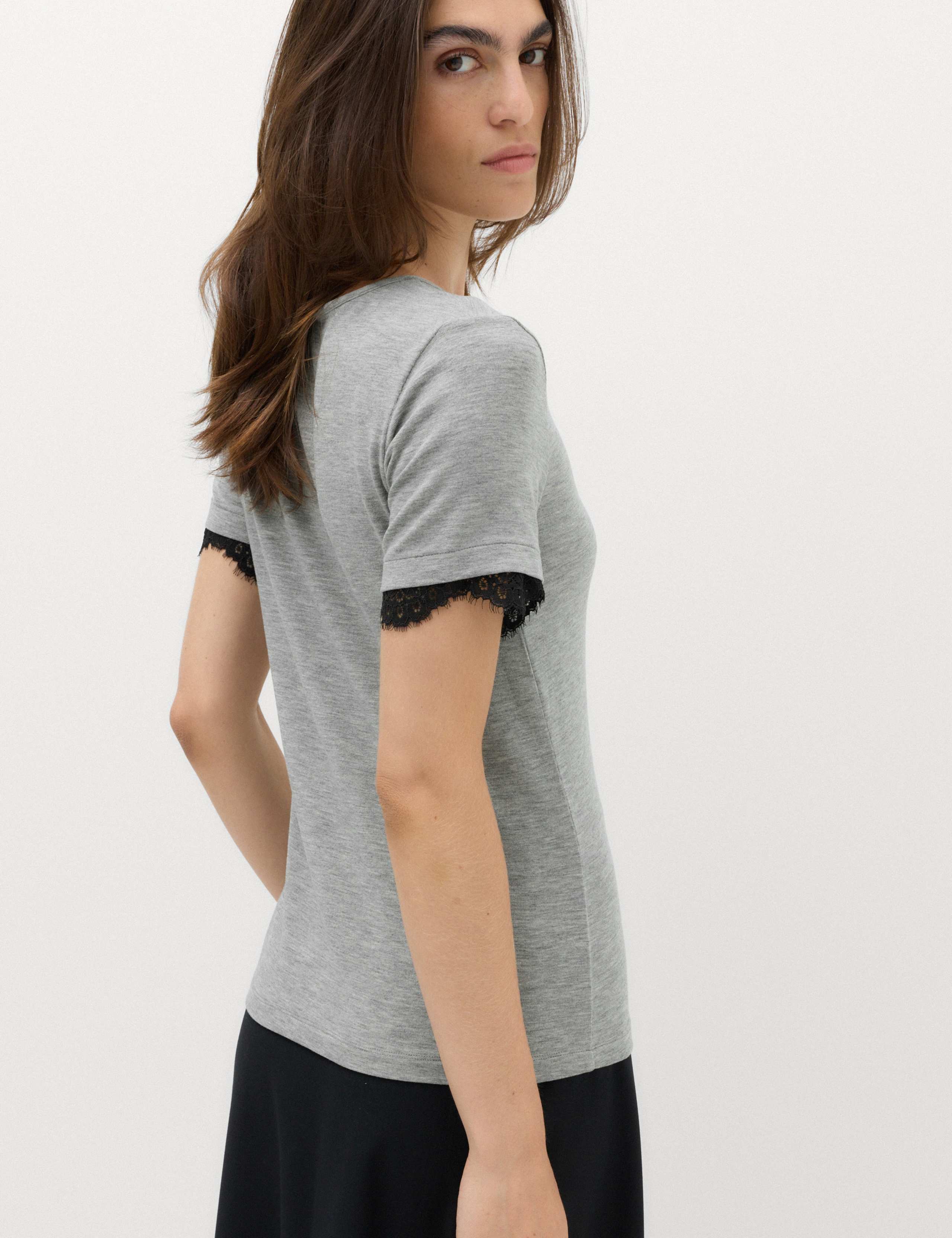 Short Sleeve Lace Trim T-Shirt 4 of 5