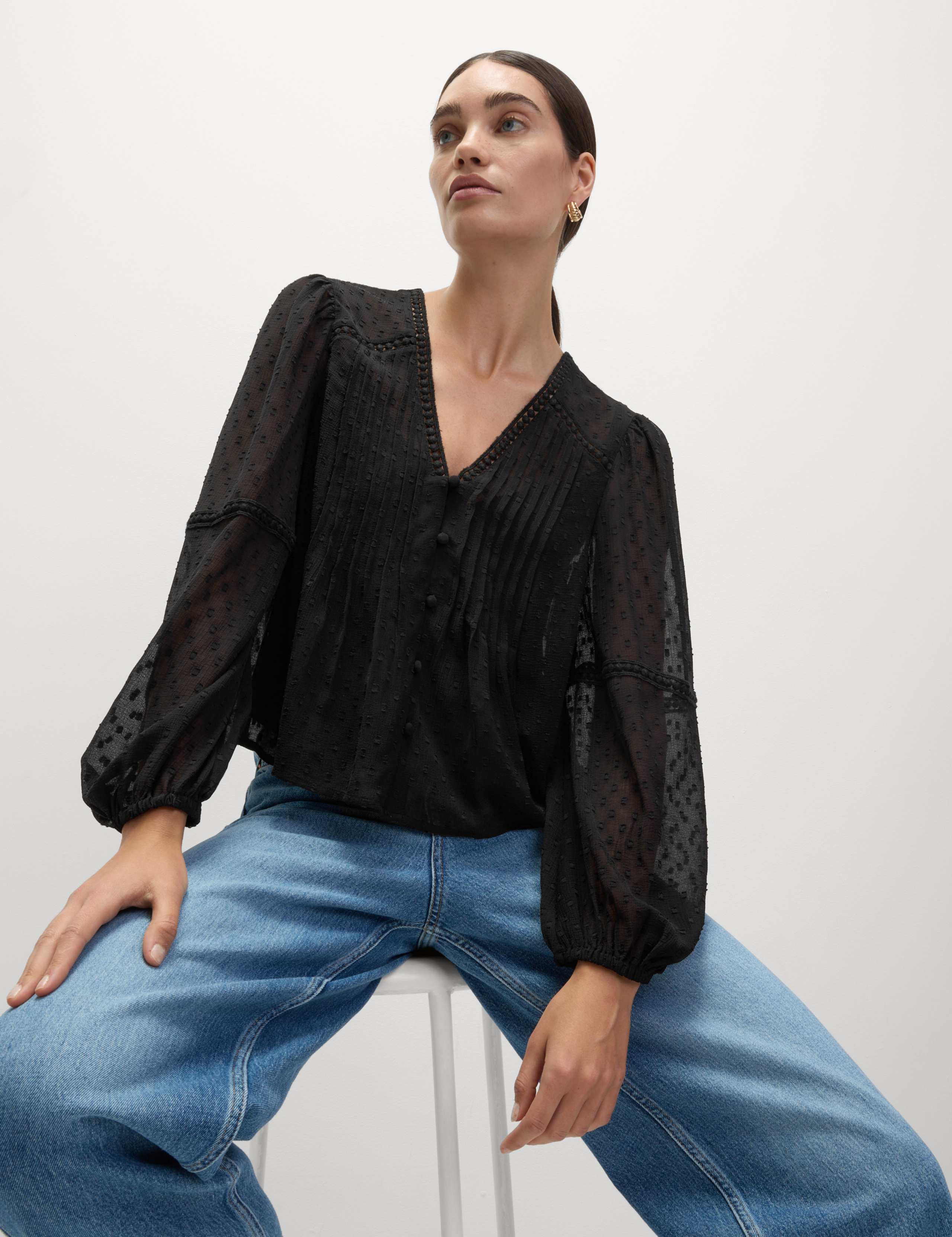 Dobby Textured V-Neck Long Sleeve Blouse 4 of 6