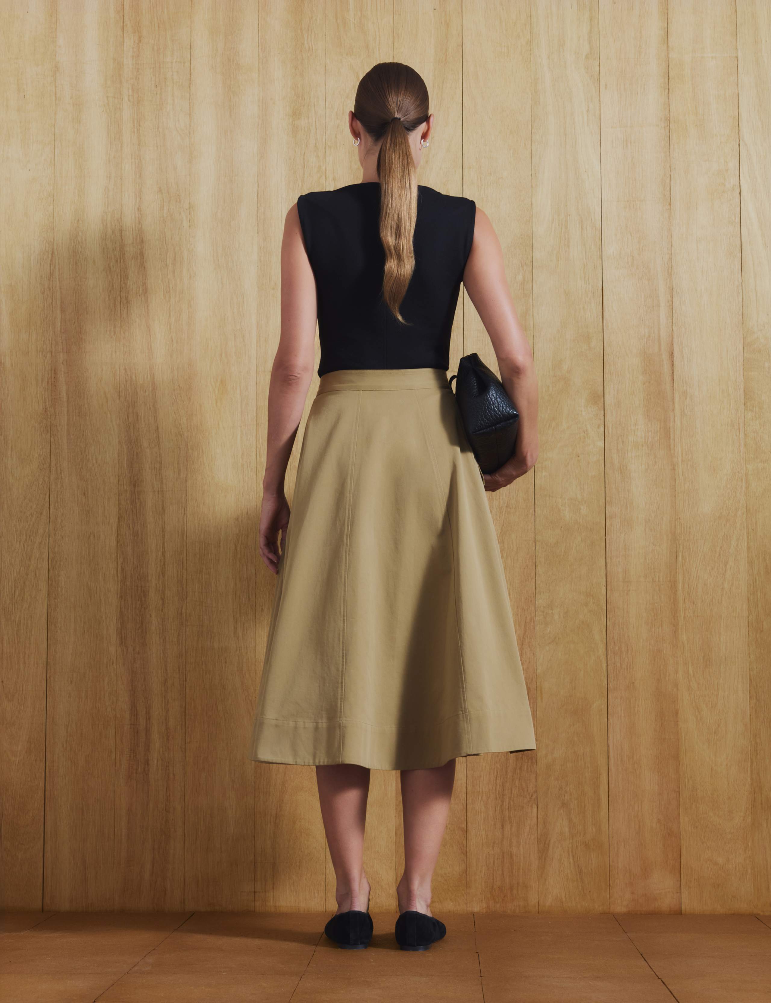 Slim Fit Seam Detail Sleeveless Top 3 of 6